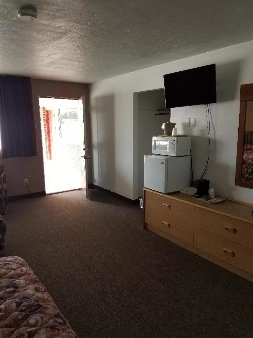 Property building in Raine Motel