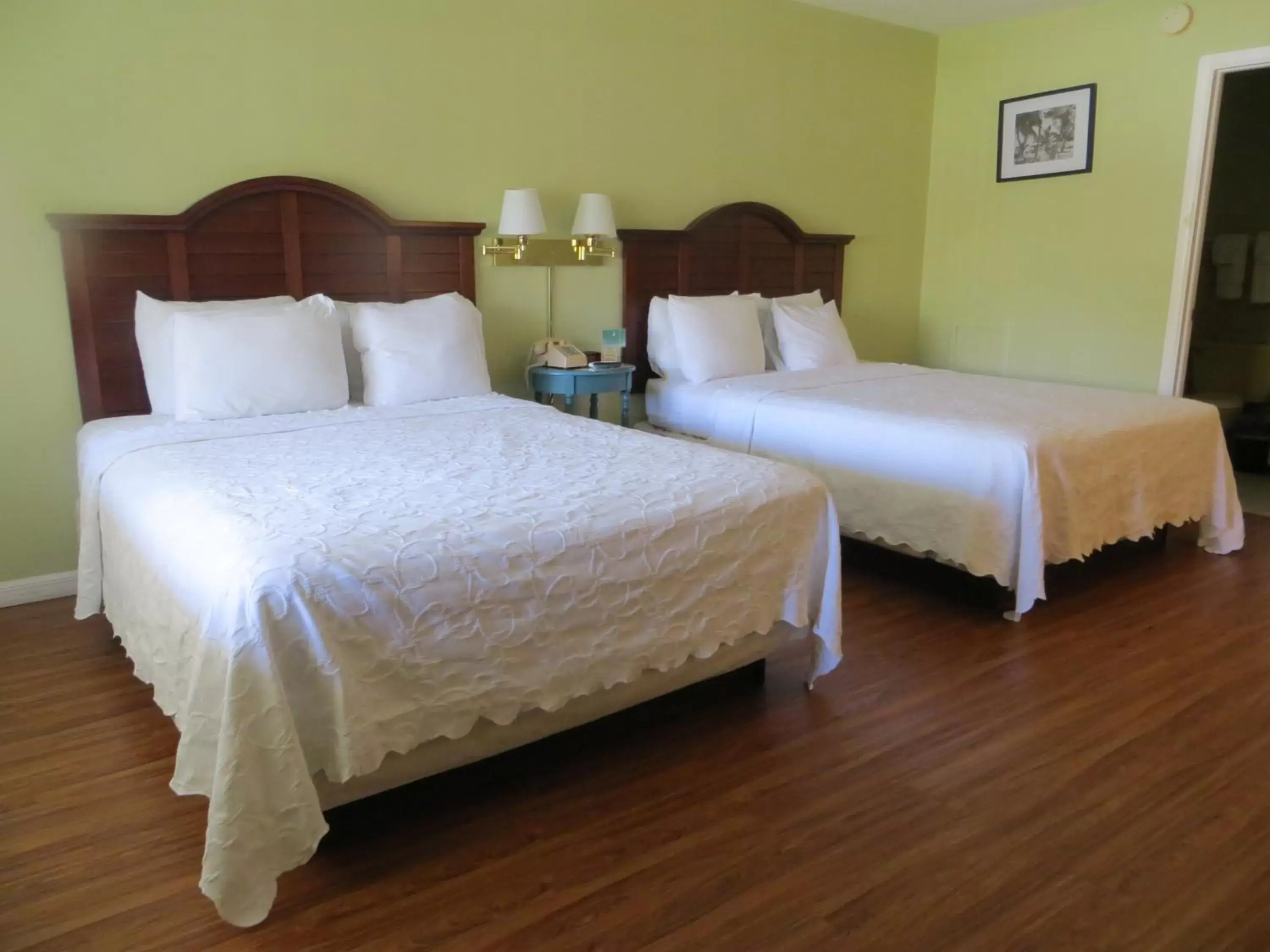 Standard Queen Room with Two Queen Beds in Matanzas Inn Standard Queen Room with Two Queen Beds in Matanzas Inn