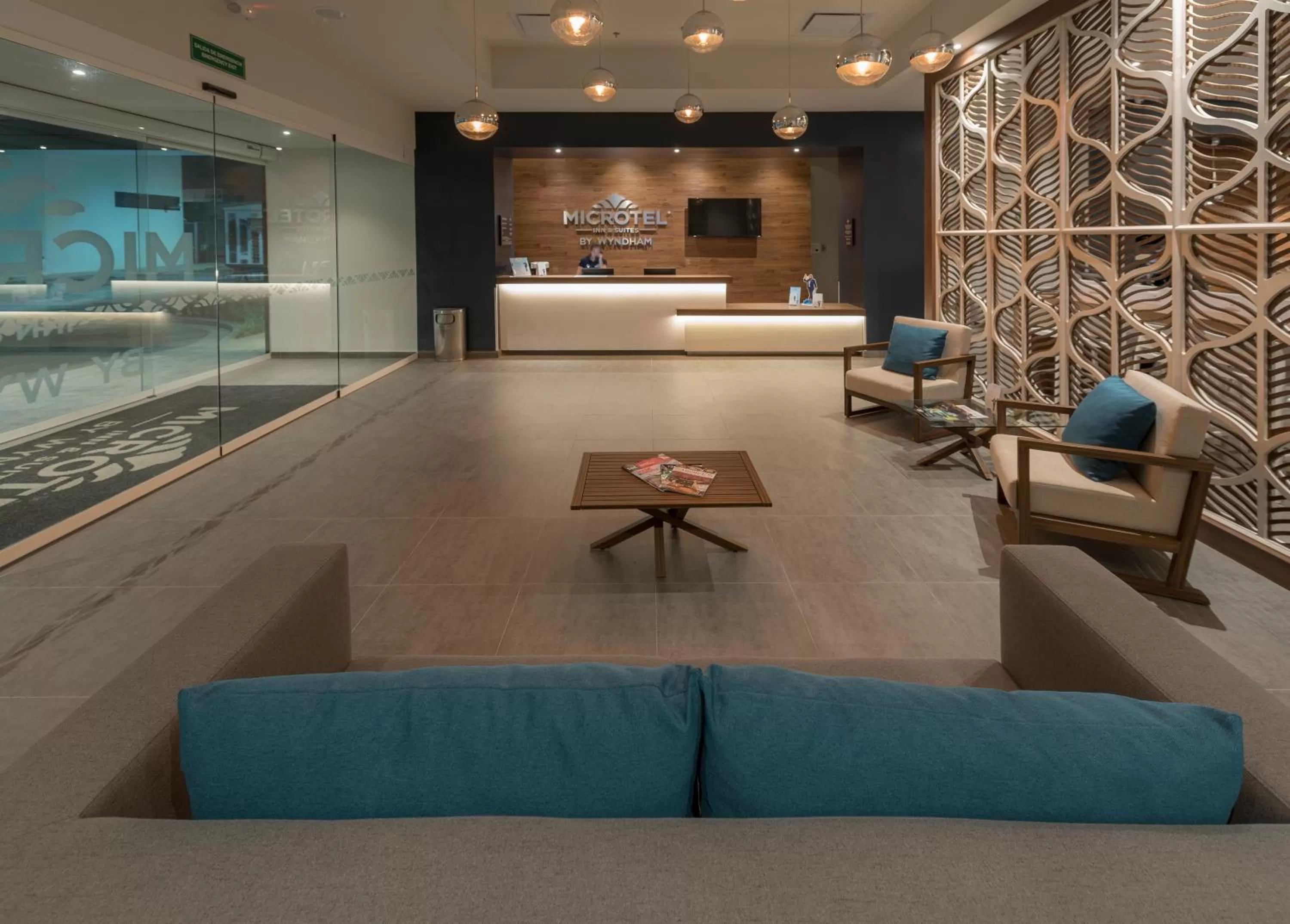 Living room in Microtel Inn & Suites by Wyndham Irapuato