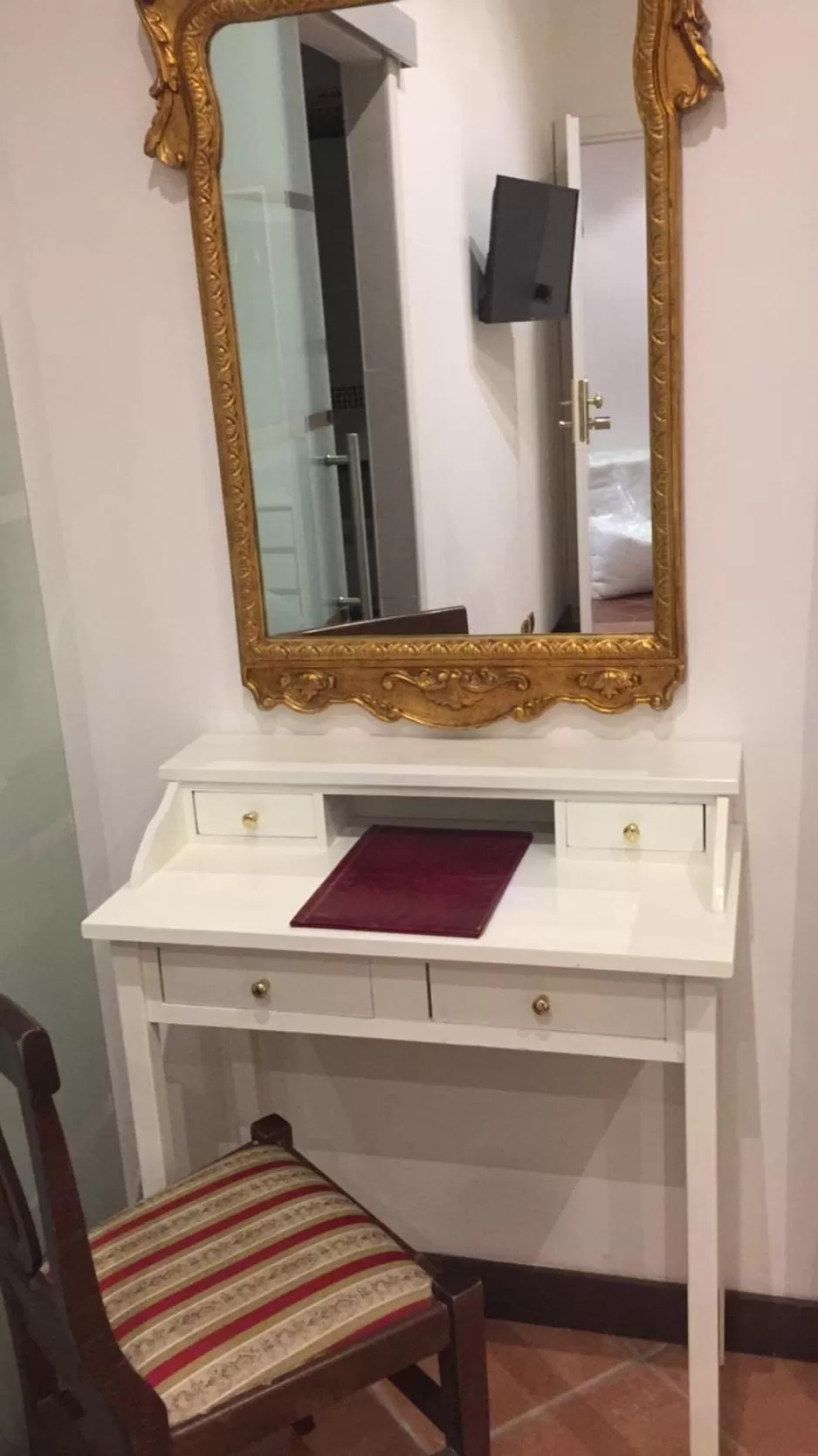 Bedroom in Hotel Caracciolo