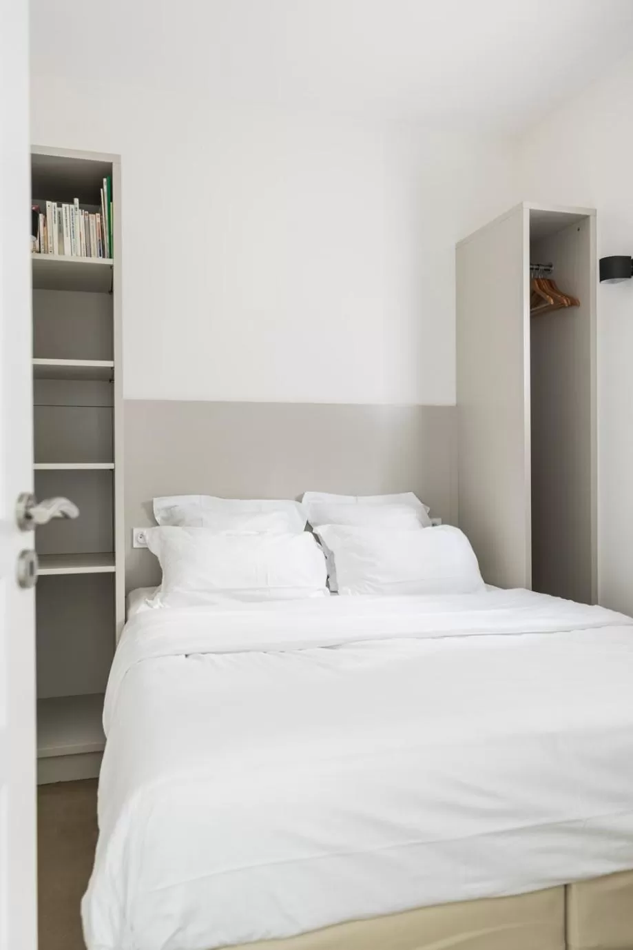 Bed in Côté Océan Resort