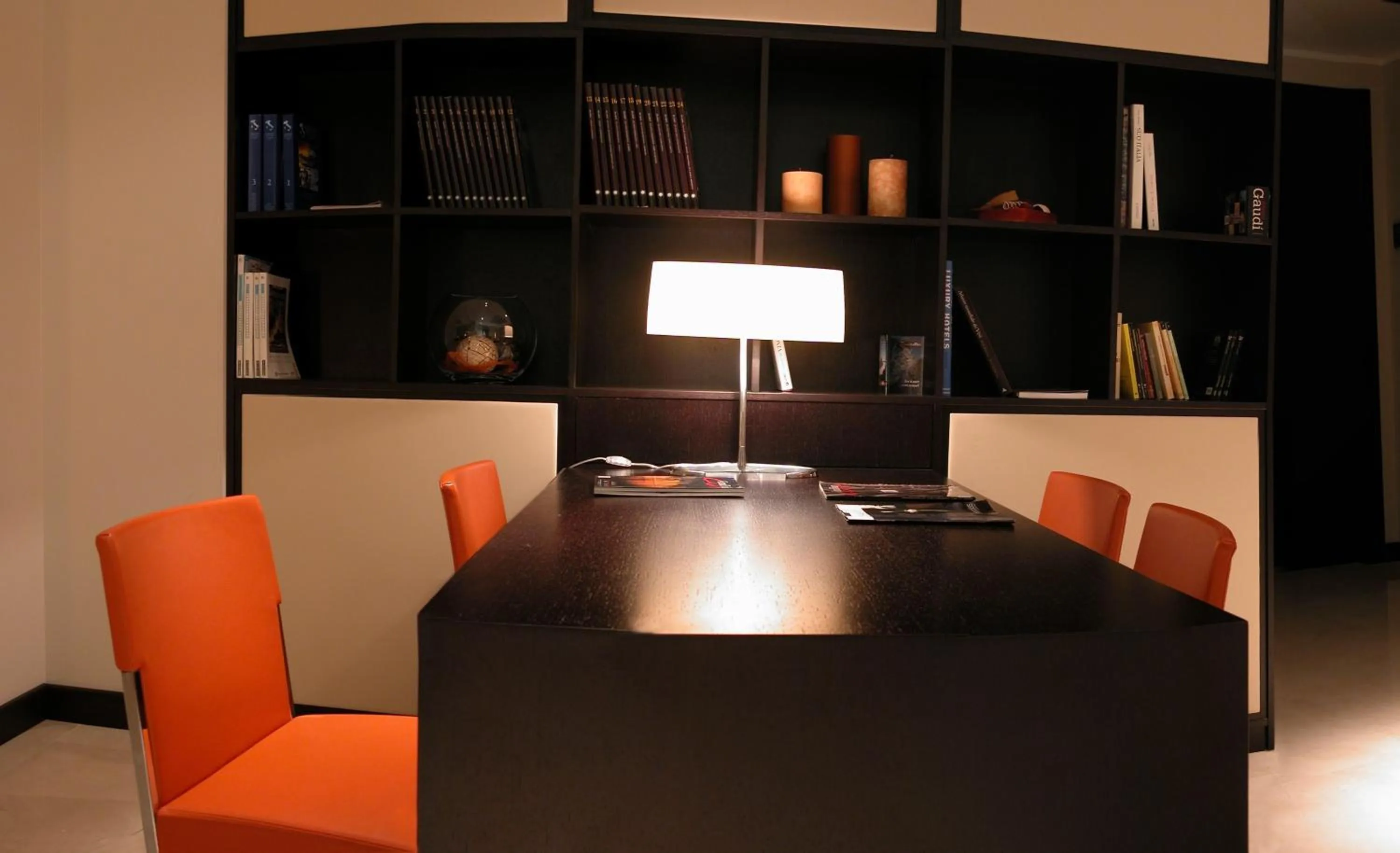 Seating area in Italiana Hotels Cosenza