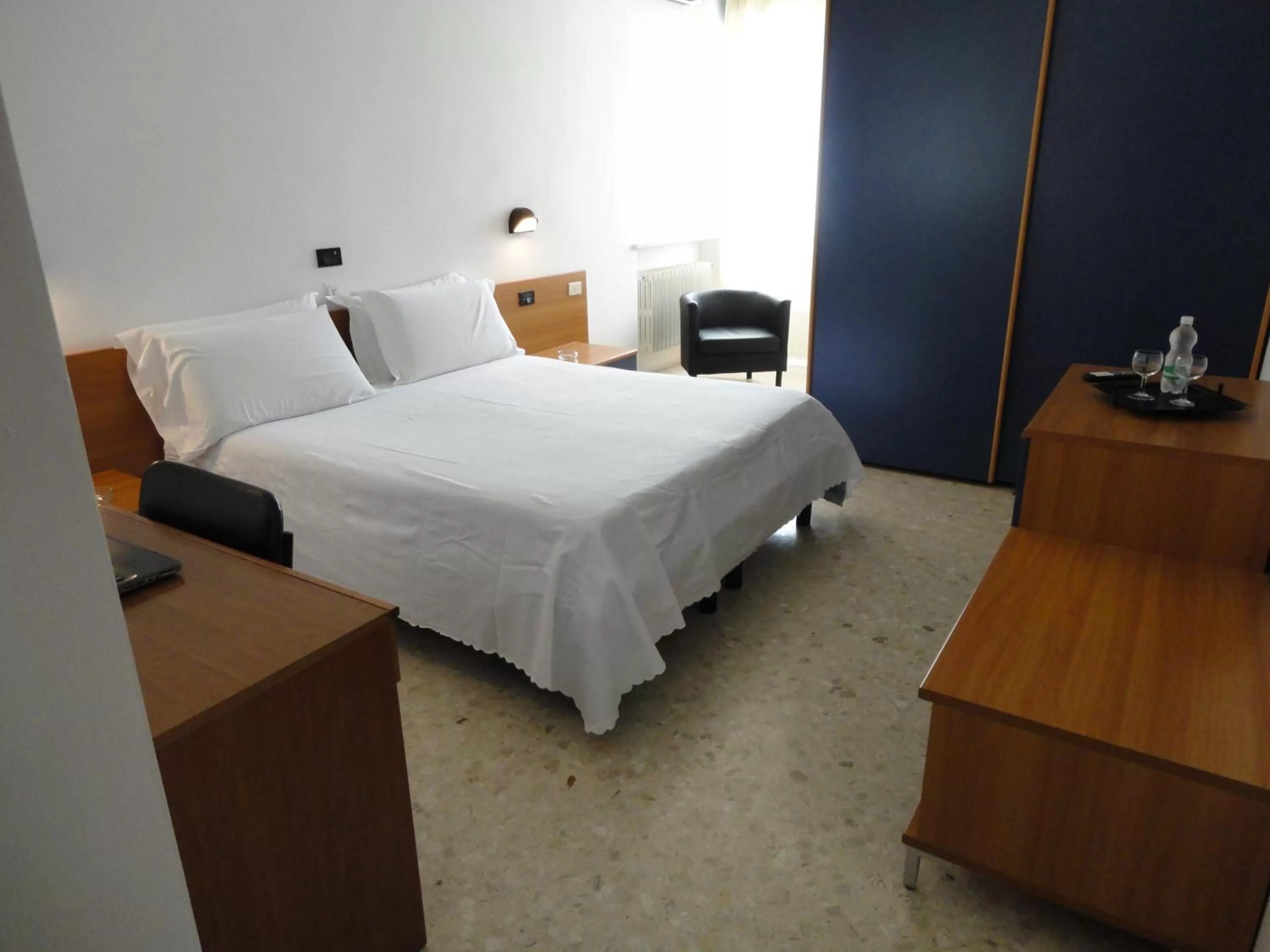 Bedroom, Bed in Hotel Riviera