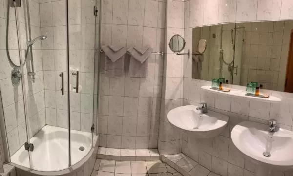 Bathroom in Burg Wassenberg