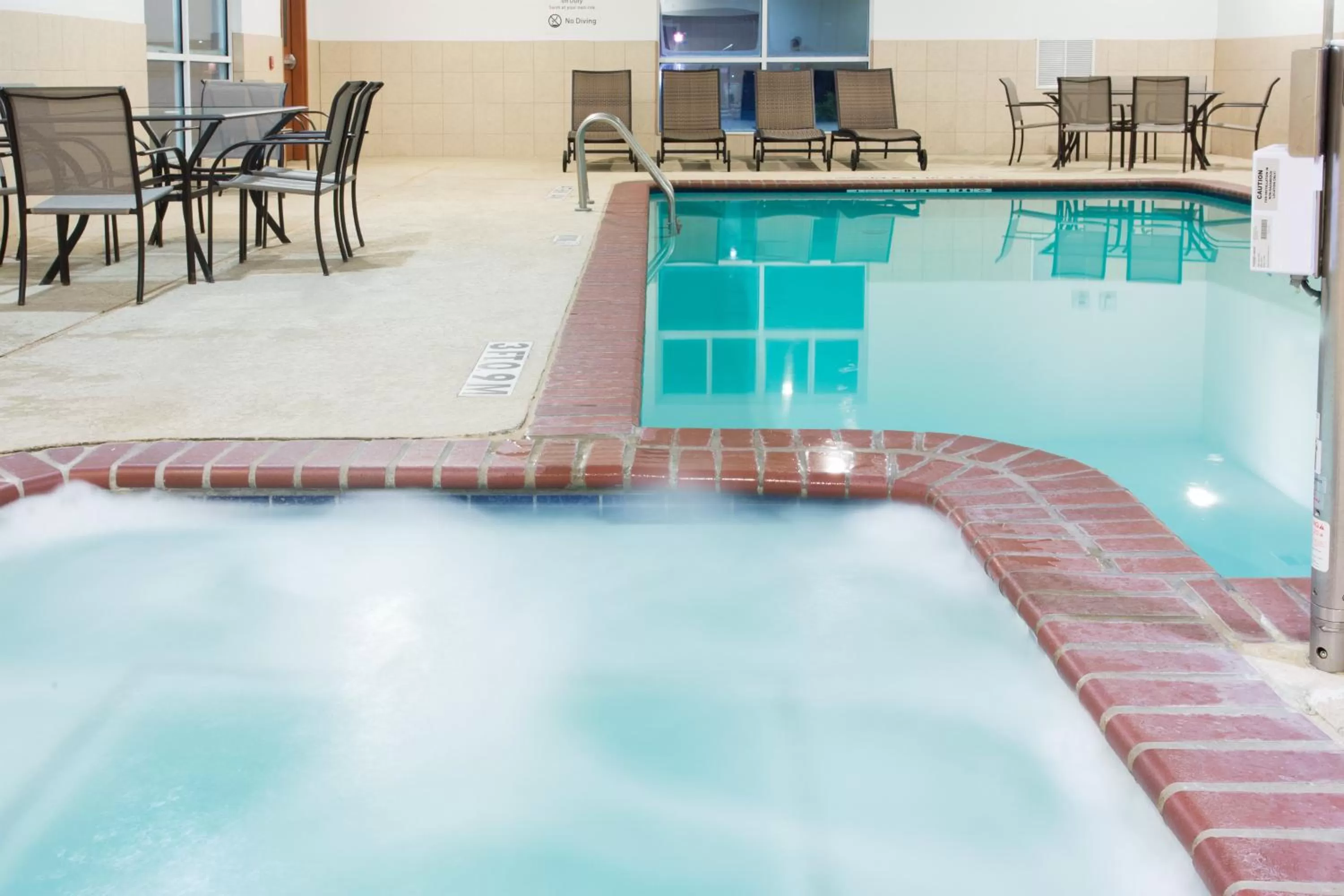 Swimming pool in Holiday Inn Express Hotel & Suites Alvarado by IHG