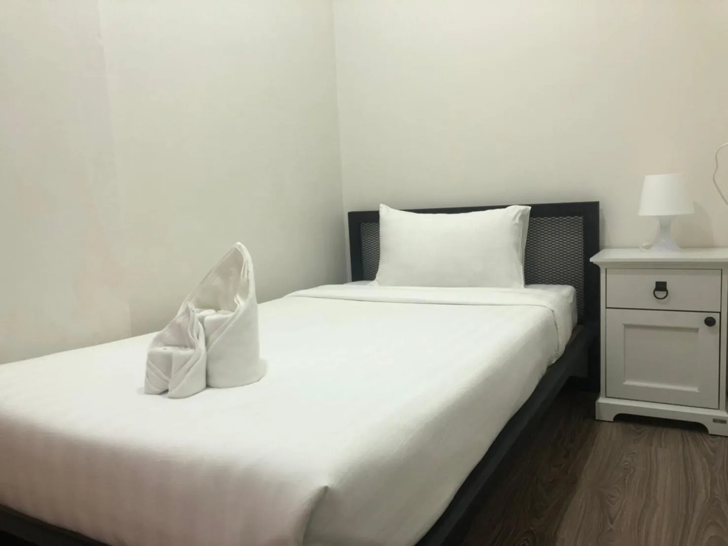 Bed in Thyme Xeriscape Hostel