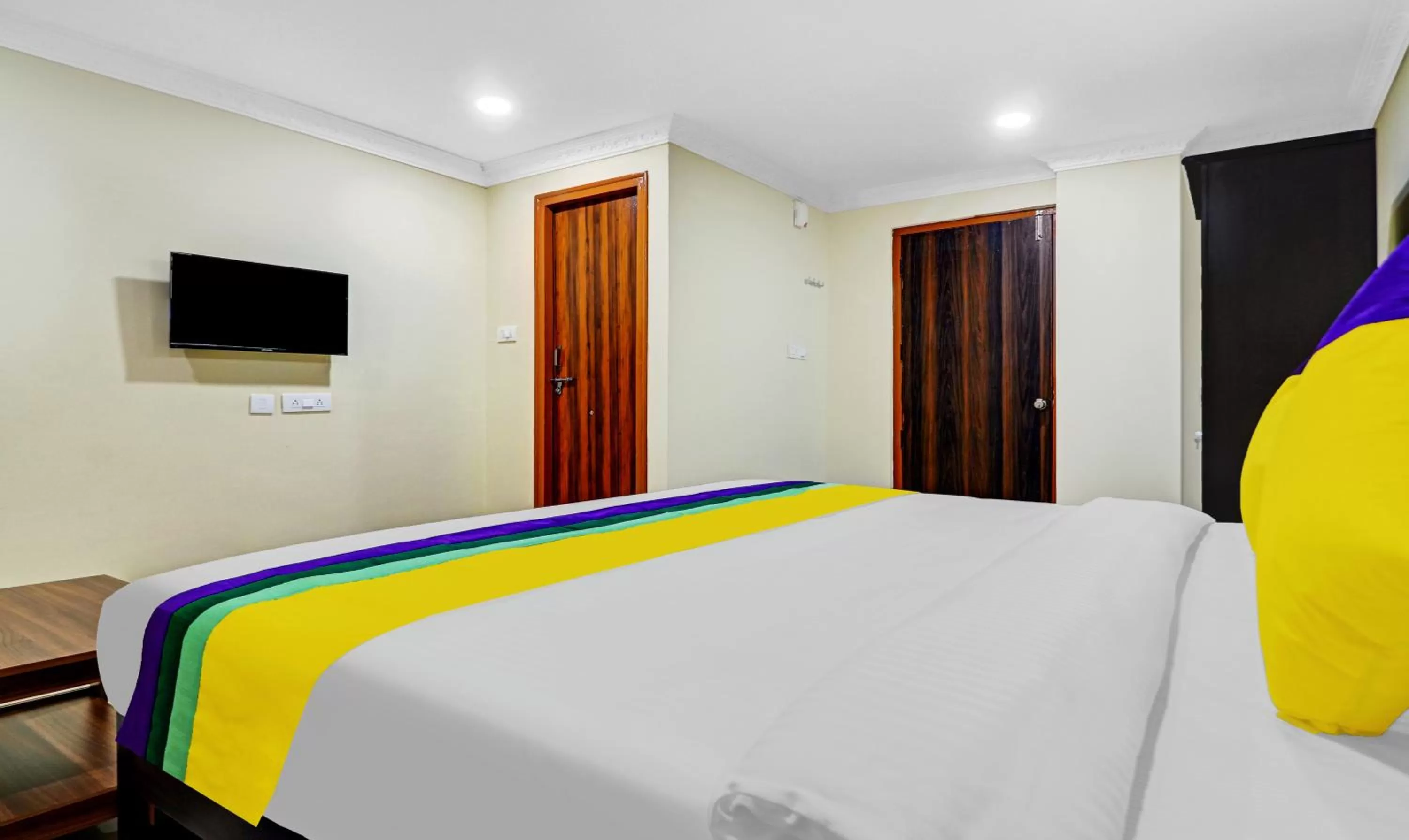 Bed in Itsy By Treebo - 99 Inn Hitech City