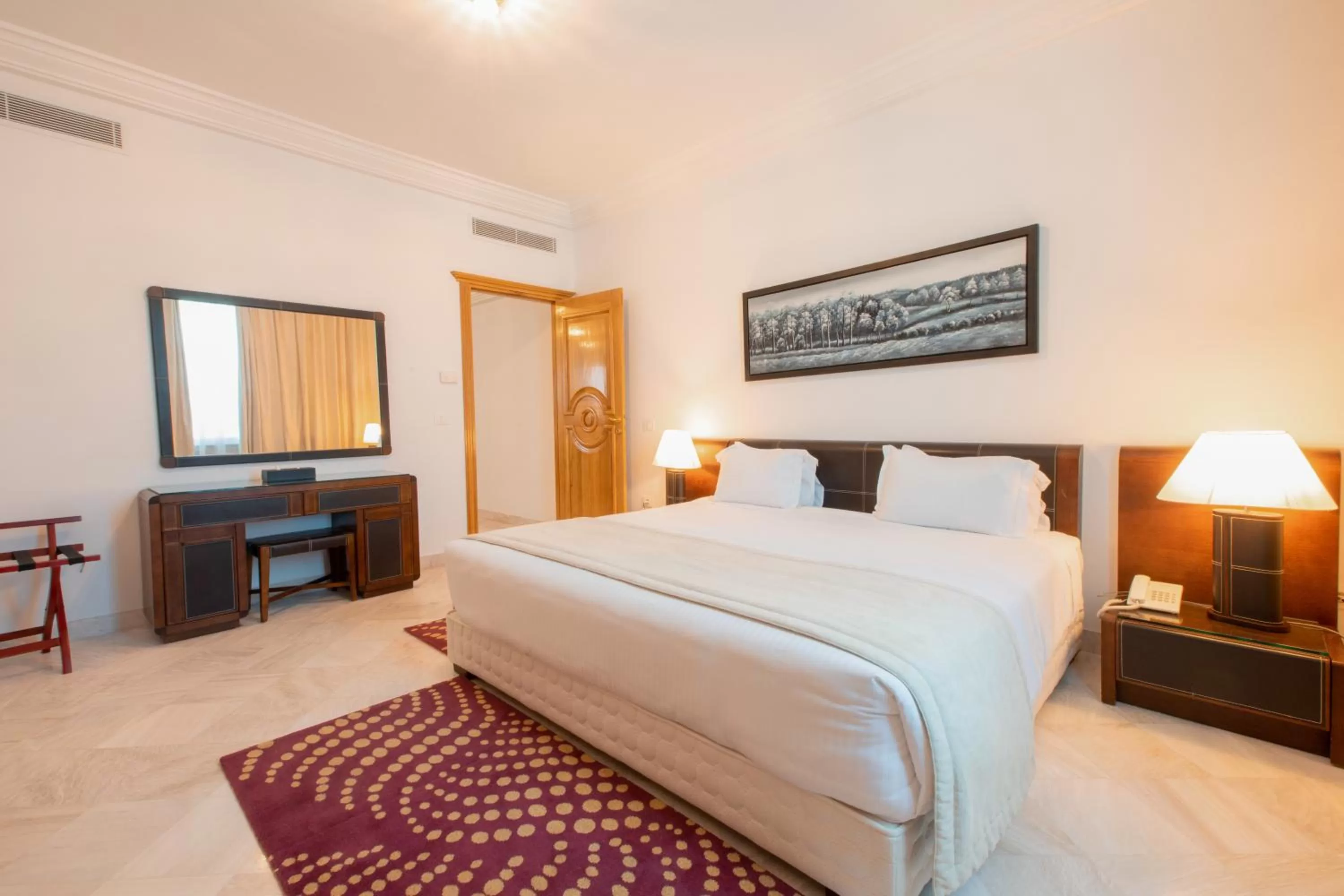 Bedroom, Bed in The Penthouse Suites Hotel