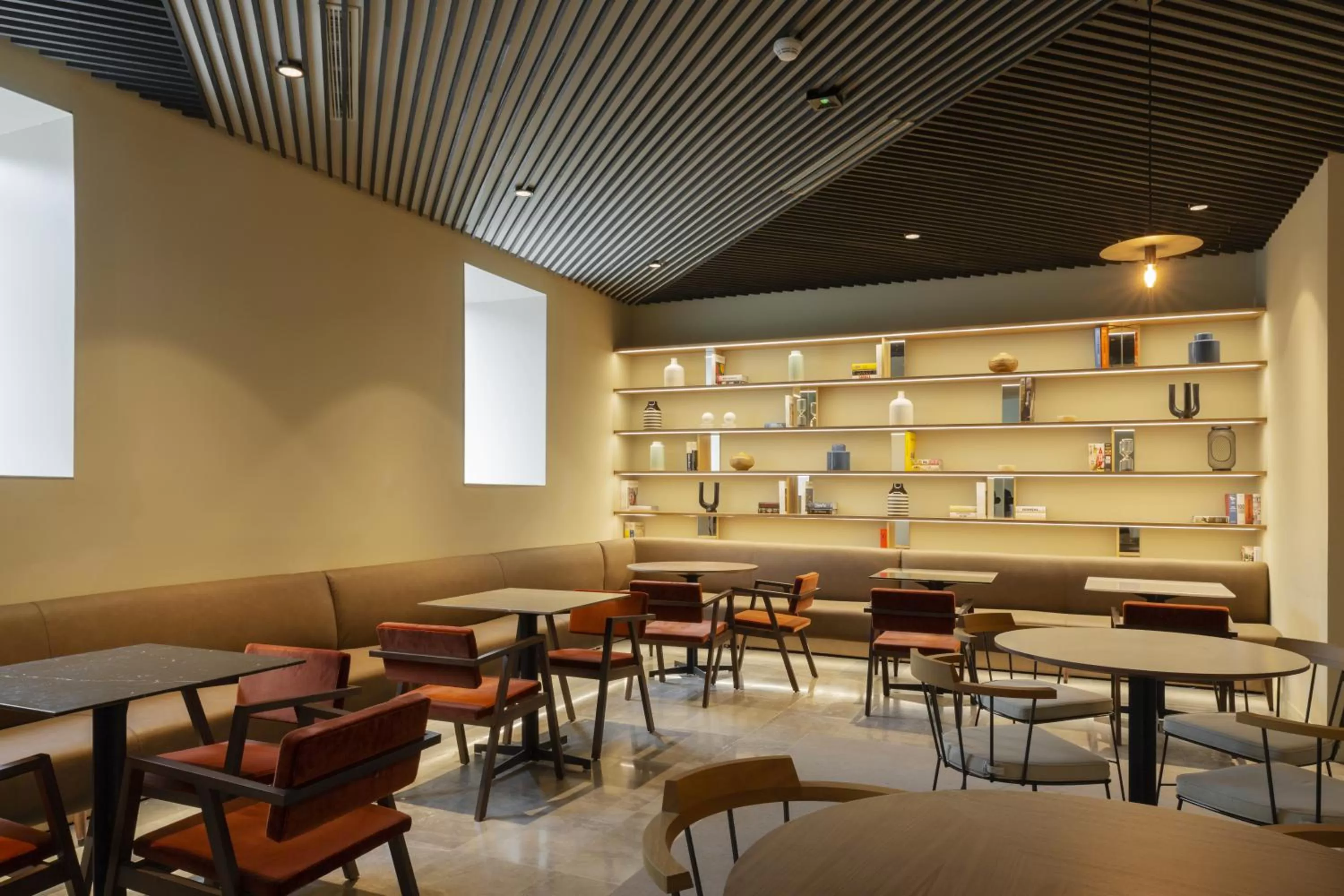 Food and drinks in ICON Embassy