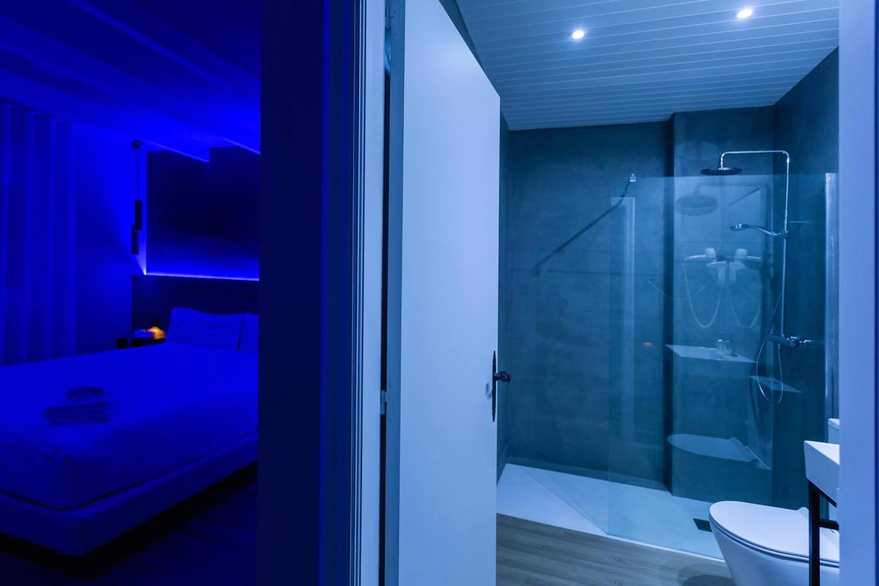 Bathroom, Bed in Mas de la Sala