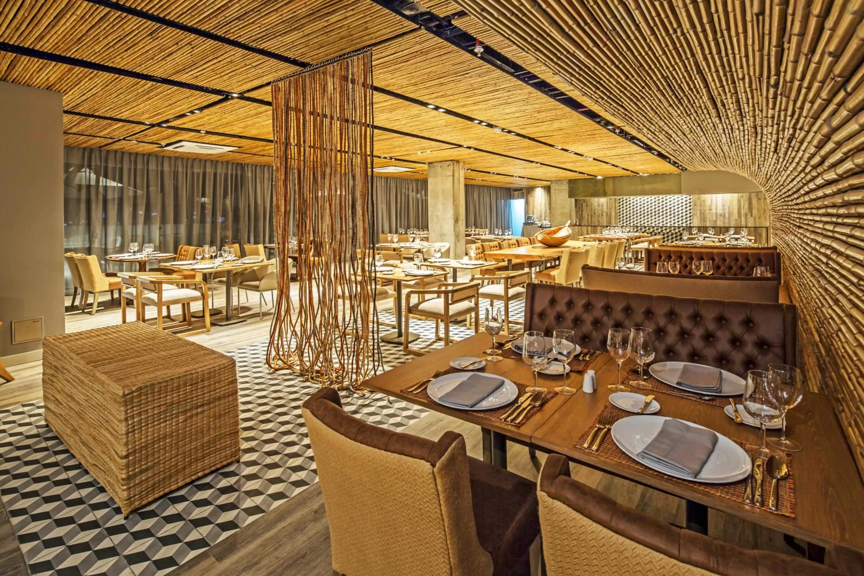 Restaurant/places to eat in Movich Buró 51