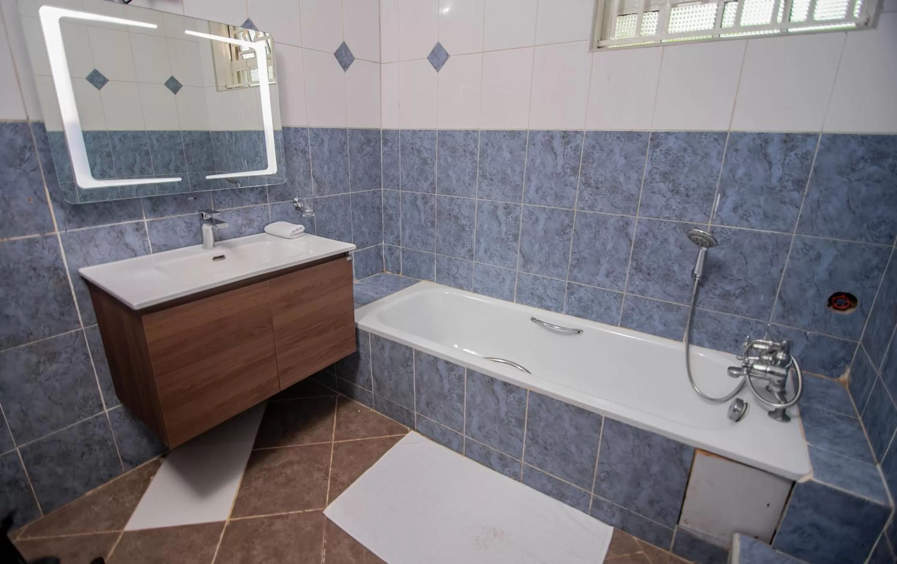 Shower in Lovely Garden Guest Home