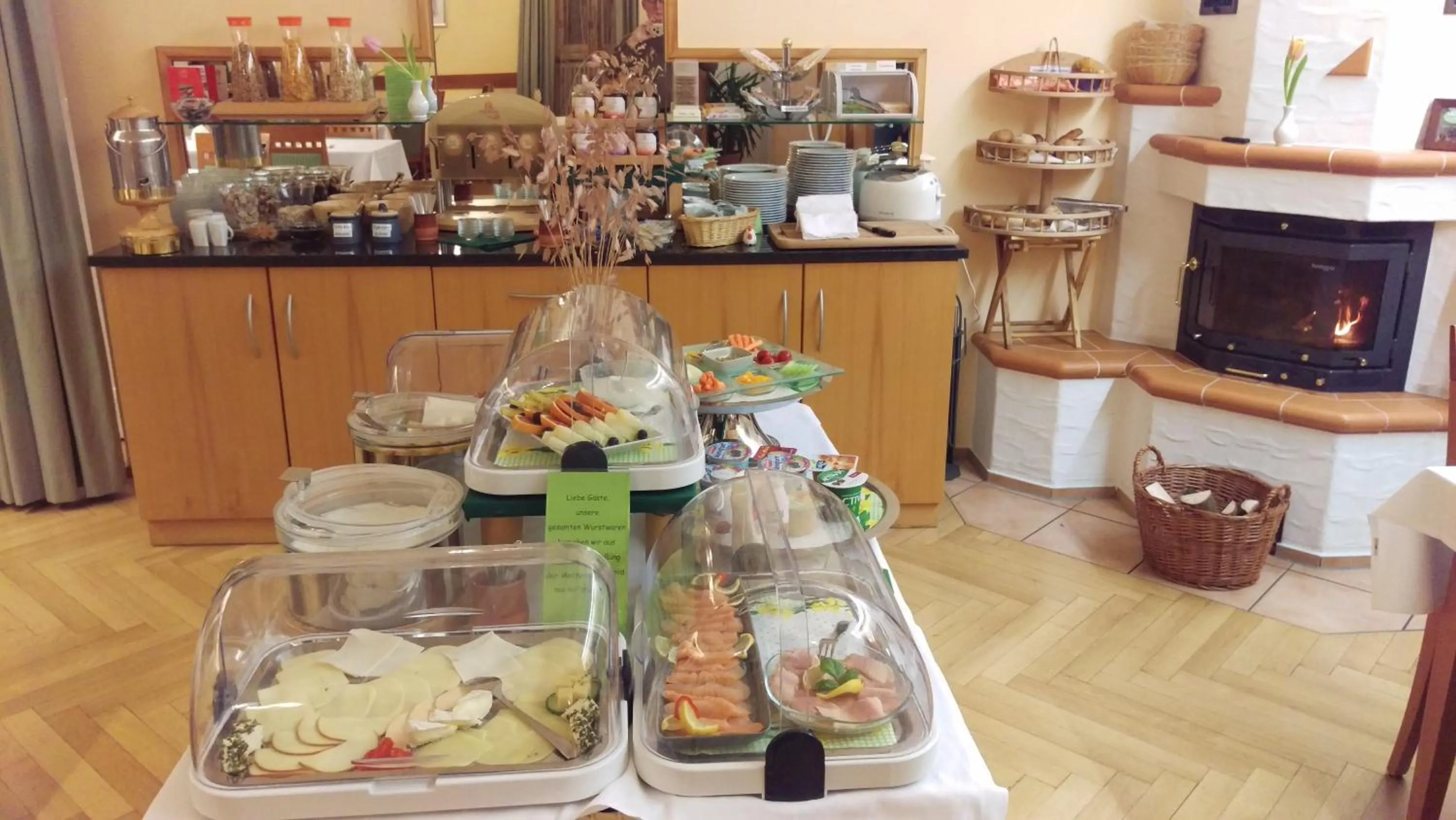 Food and drinks in Villa Arborea