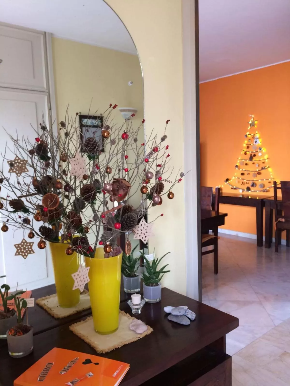 Communal lounge/ TV room in L'Attico di Piazza Mazzini Rooms