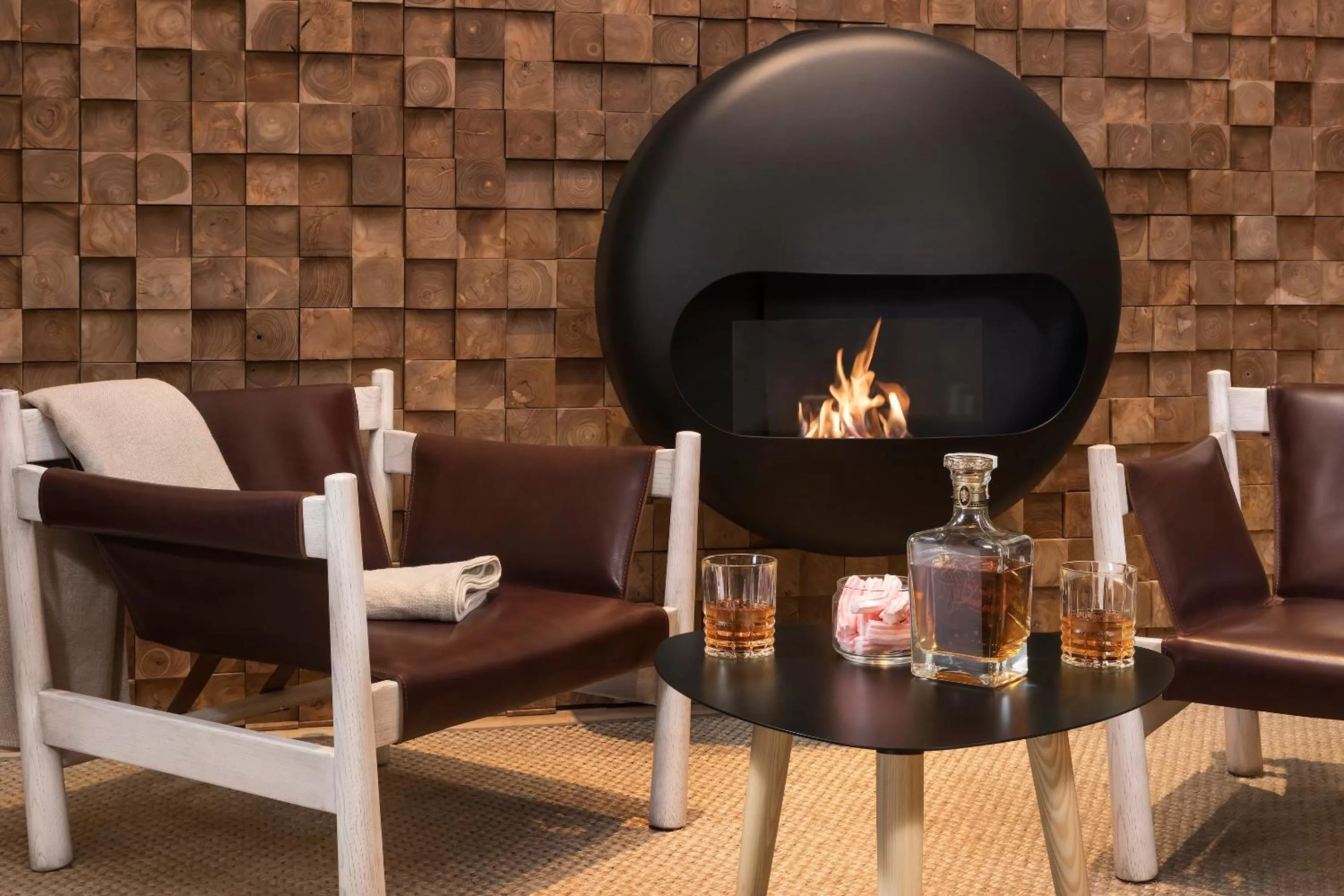 Lobby or reception in ME Madrid Reina Victoria by Meliá