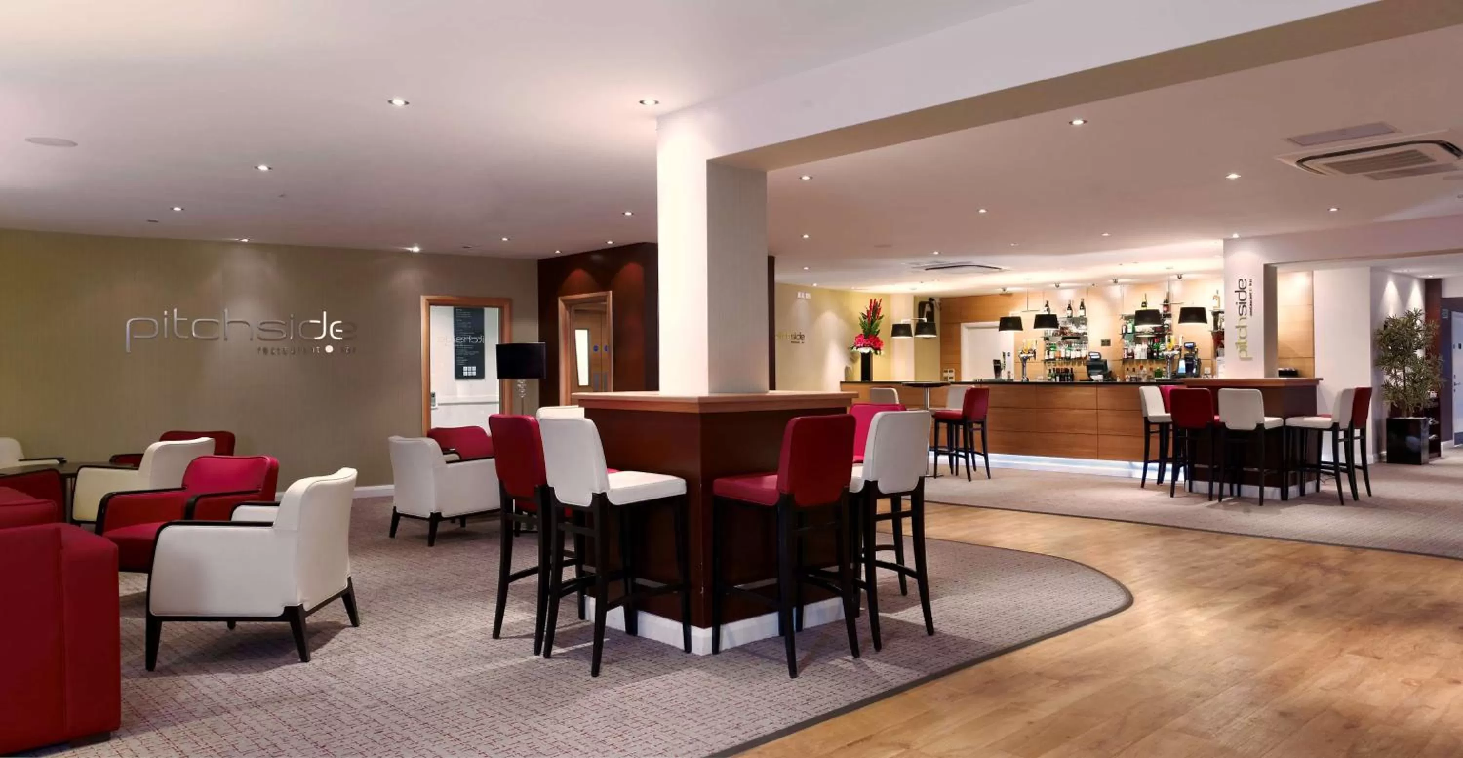Restaurant/places to eat in DoubleTree By Hilton Milton Keynes