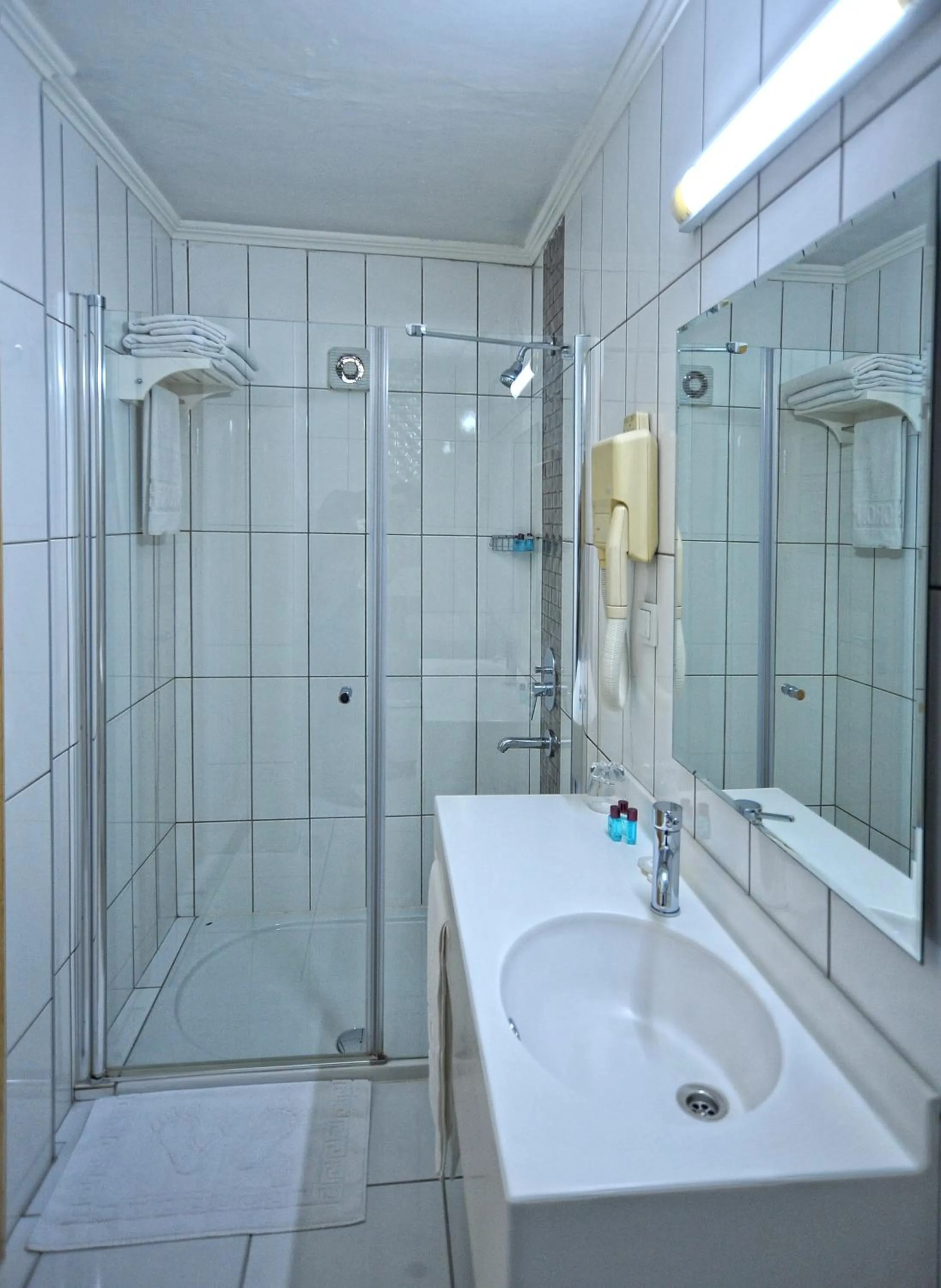 Bathroom in Horon Hotel