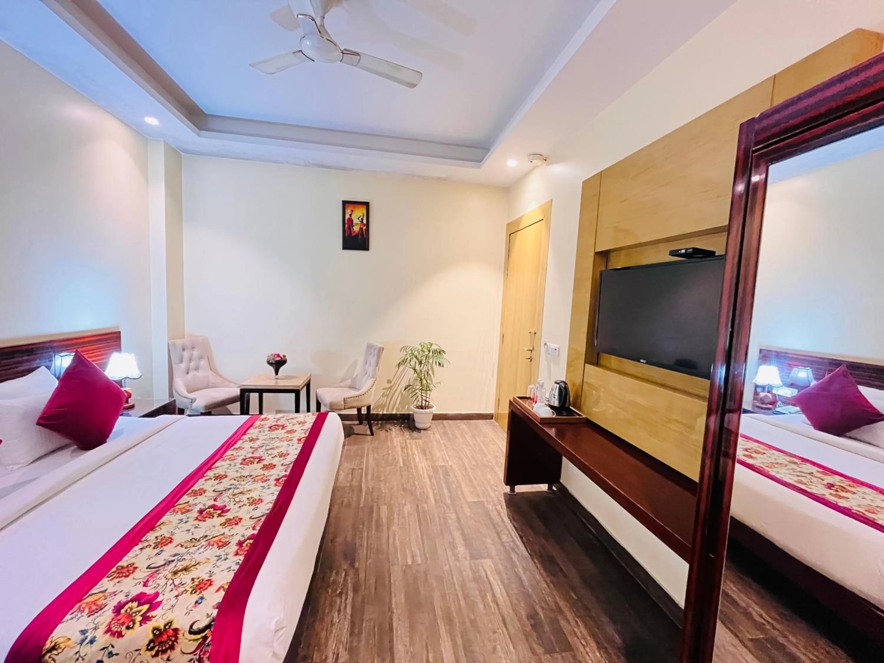 Bed in Hotel Banz near Delhi Airport