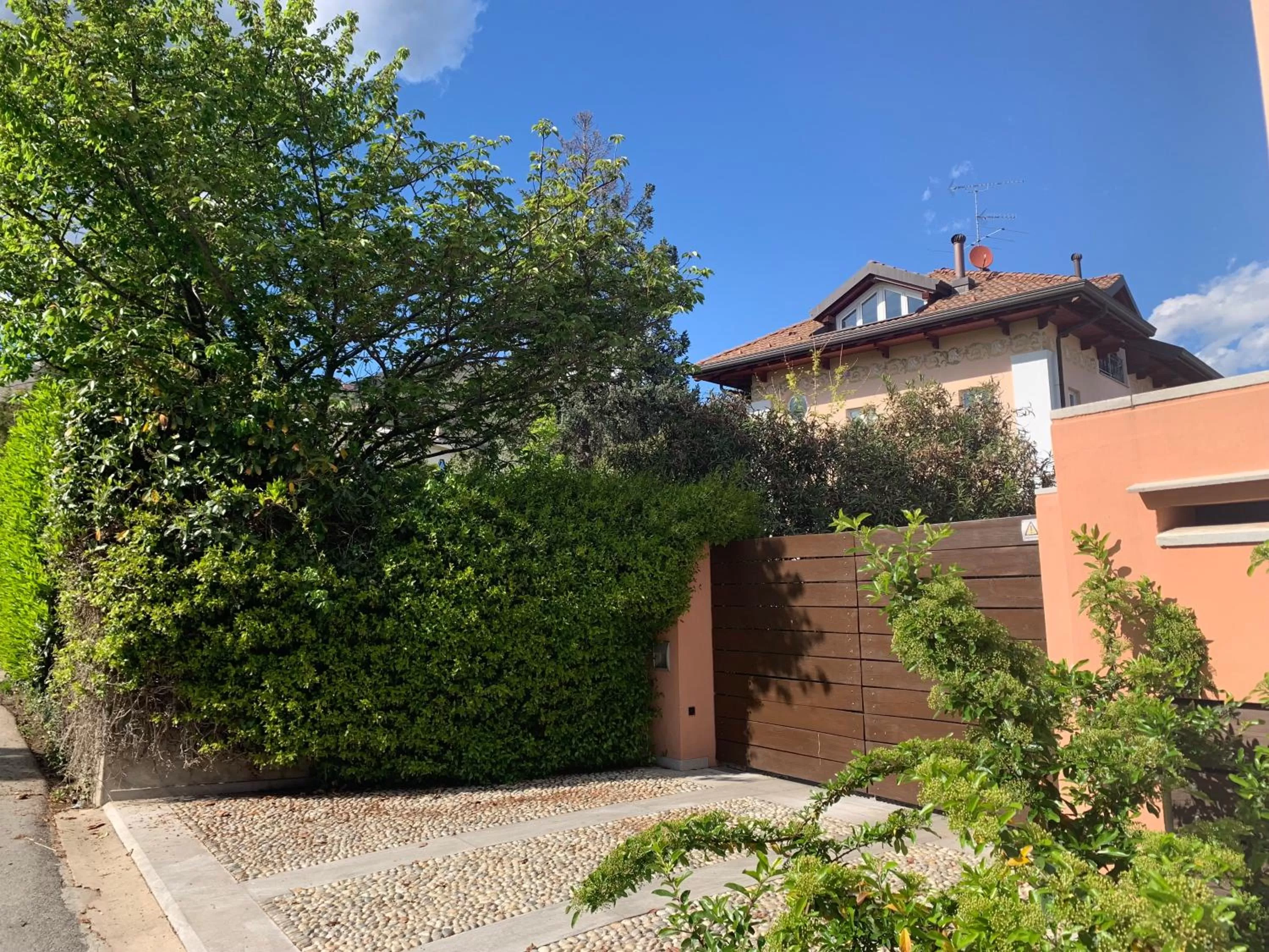 Property building in CASABELLA-LAGO MAGGIORE