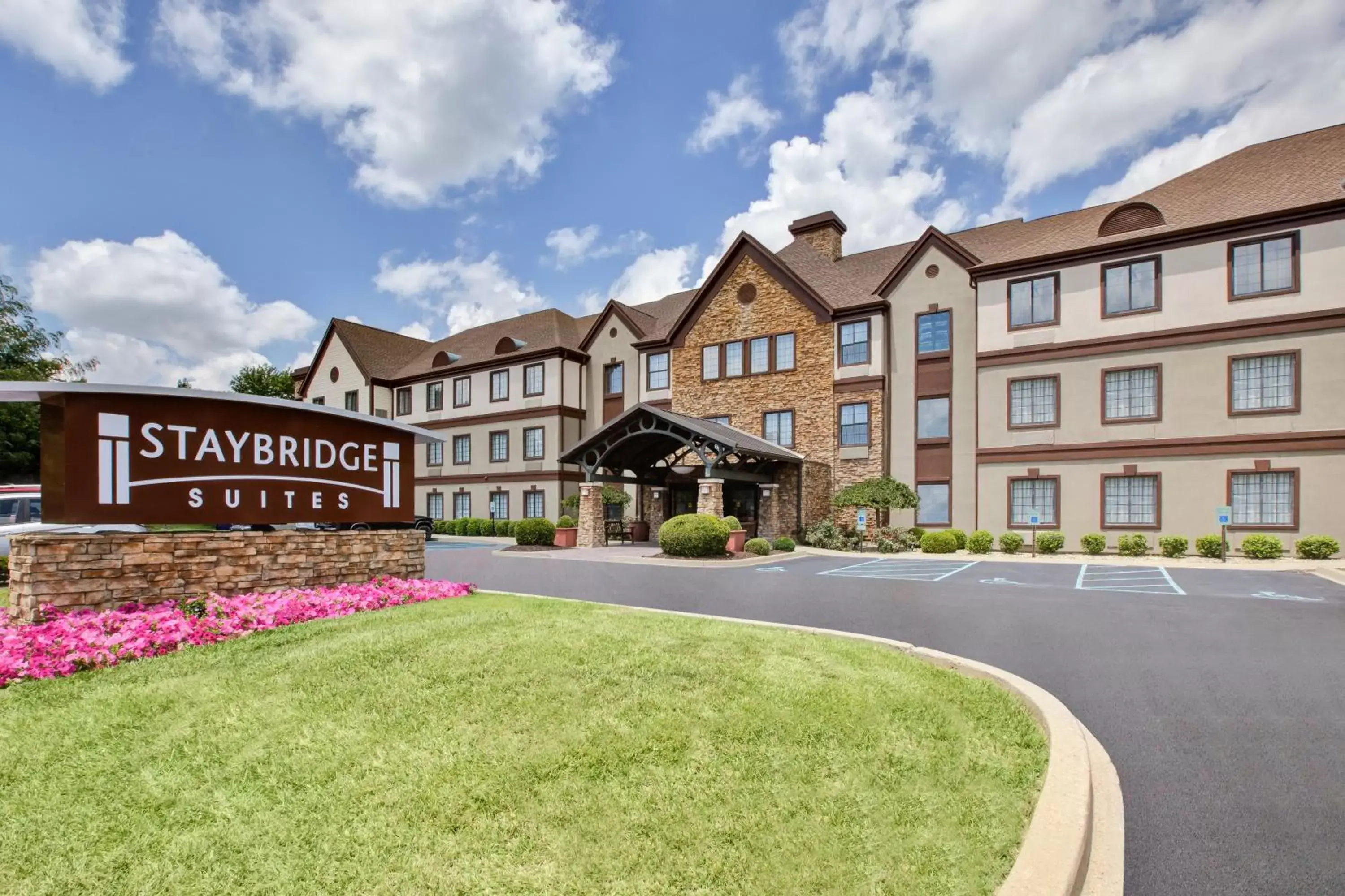 Staybridge Suites Louisville - East by IHG Staybridge Suites Louisville - East by IHG