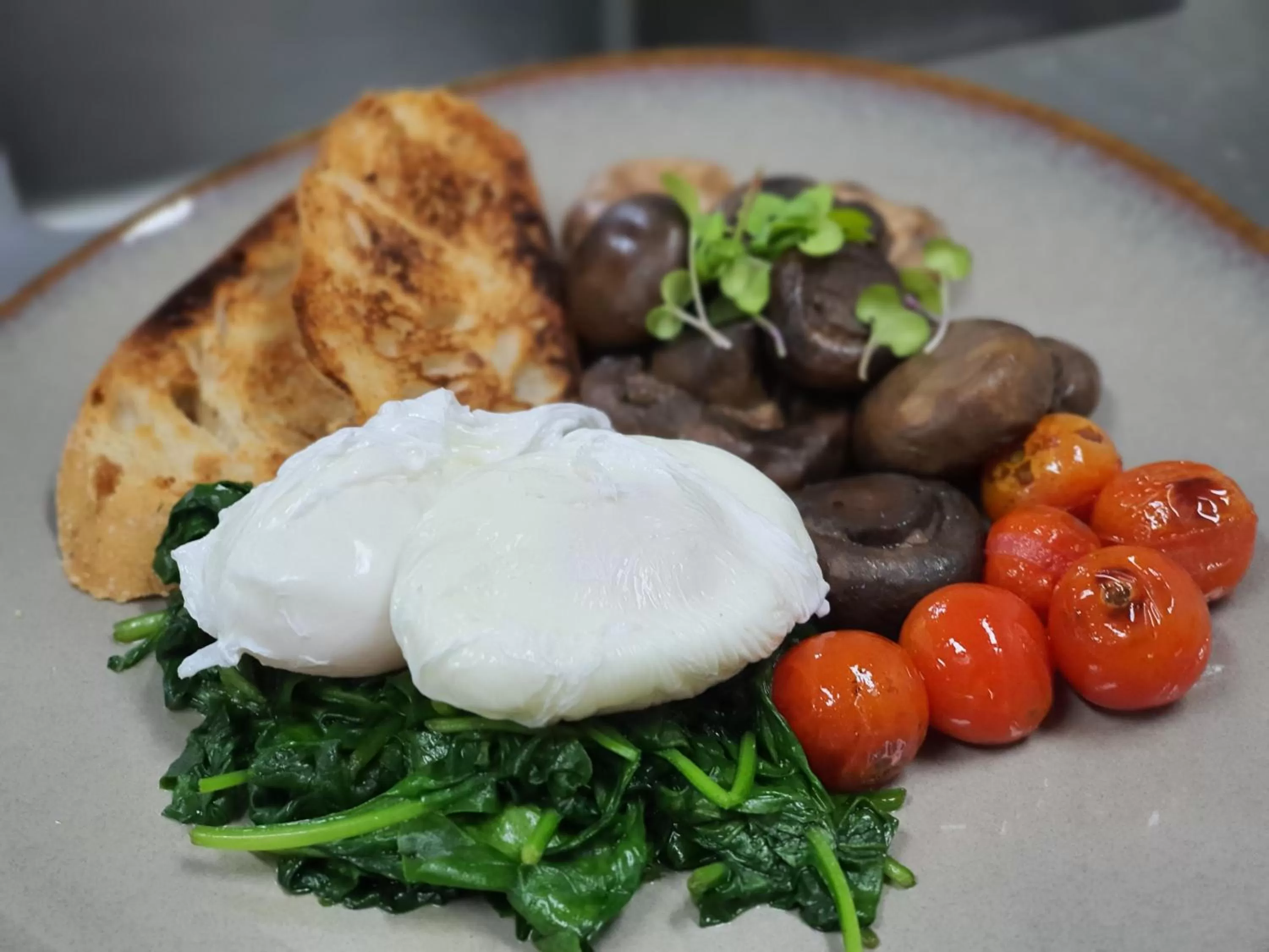 Restaurant/places to eat in Cairns Colonial Club Resort