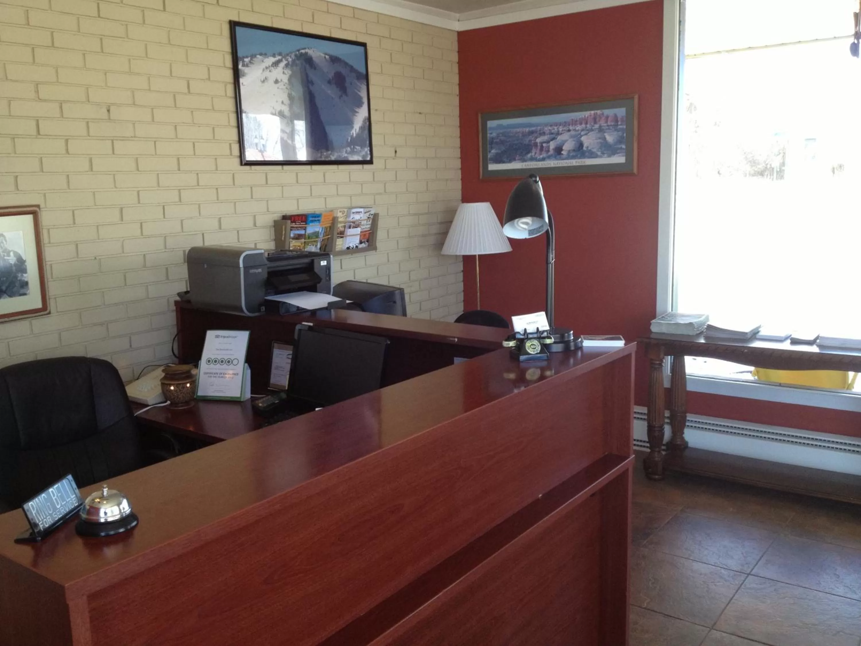 Day in The Monticello Inn