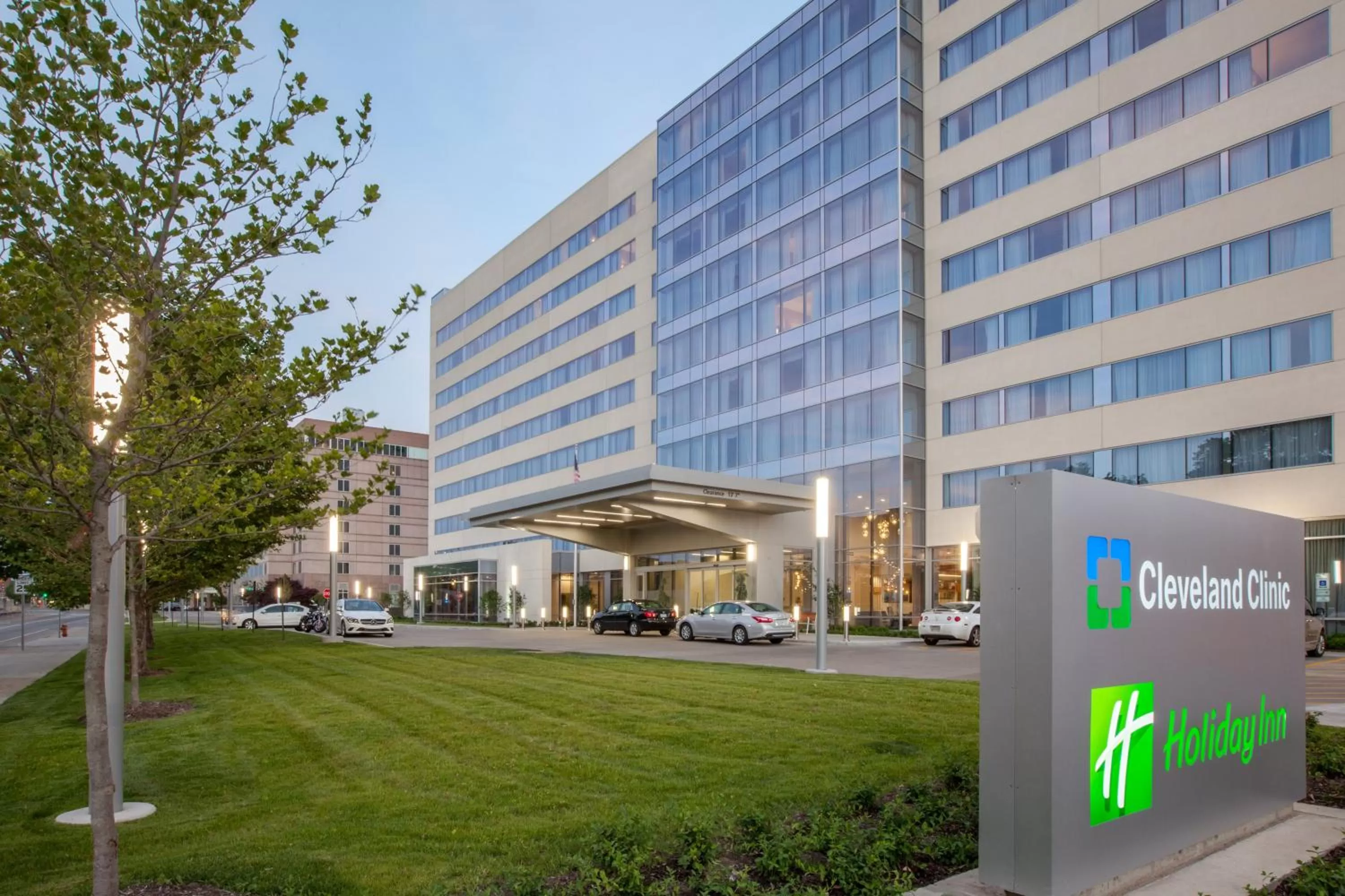 Property building in Holiday Inn Cleveland Clinic by IHG