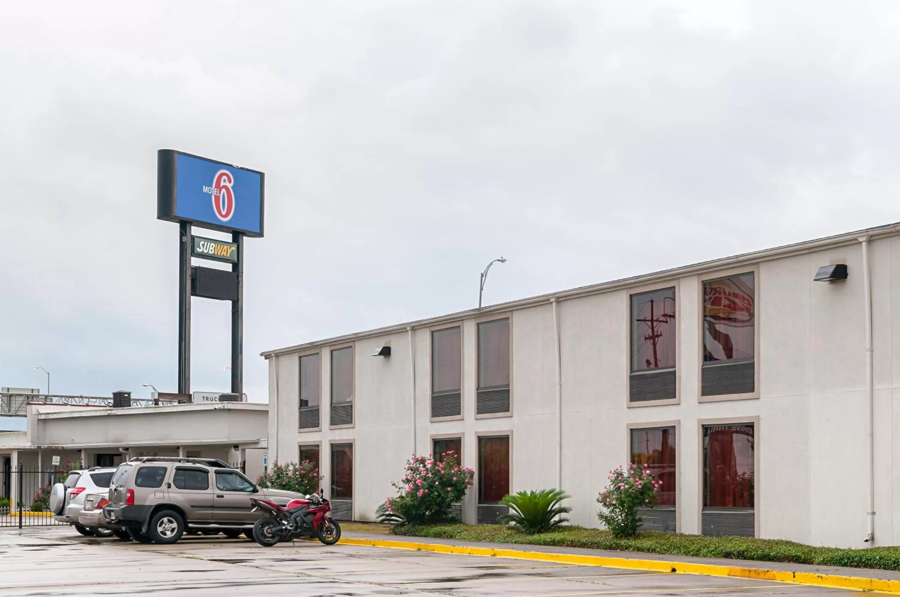 Facade/entrance in Motel 6-New Orleans, LA - Near Downtown