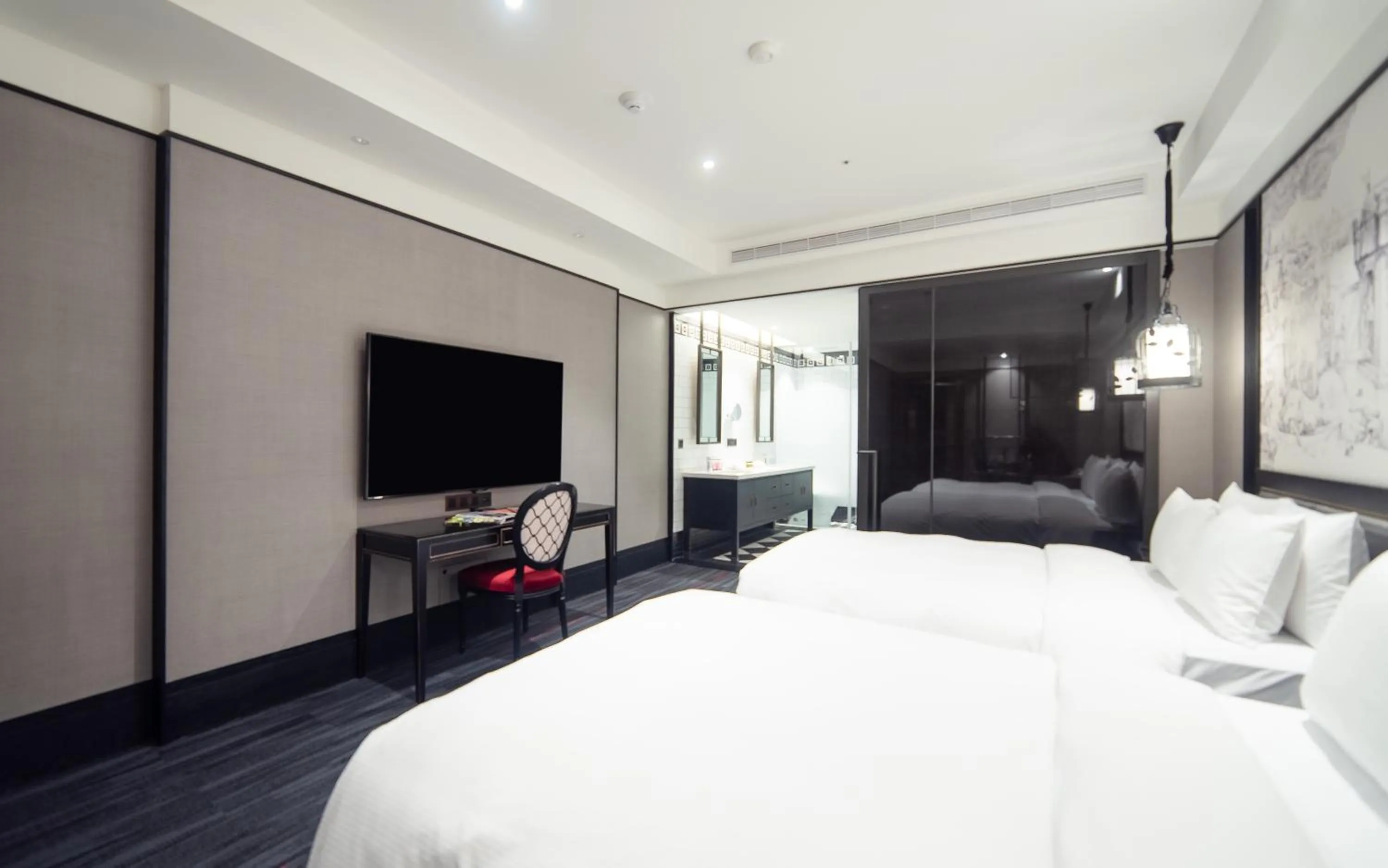 TV and multimedia, Bed in Just Palace Hotel