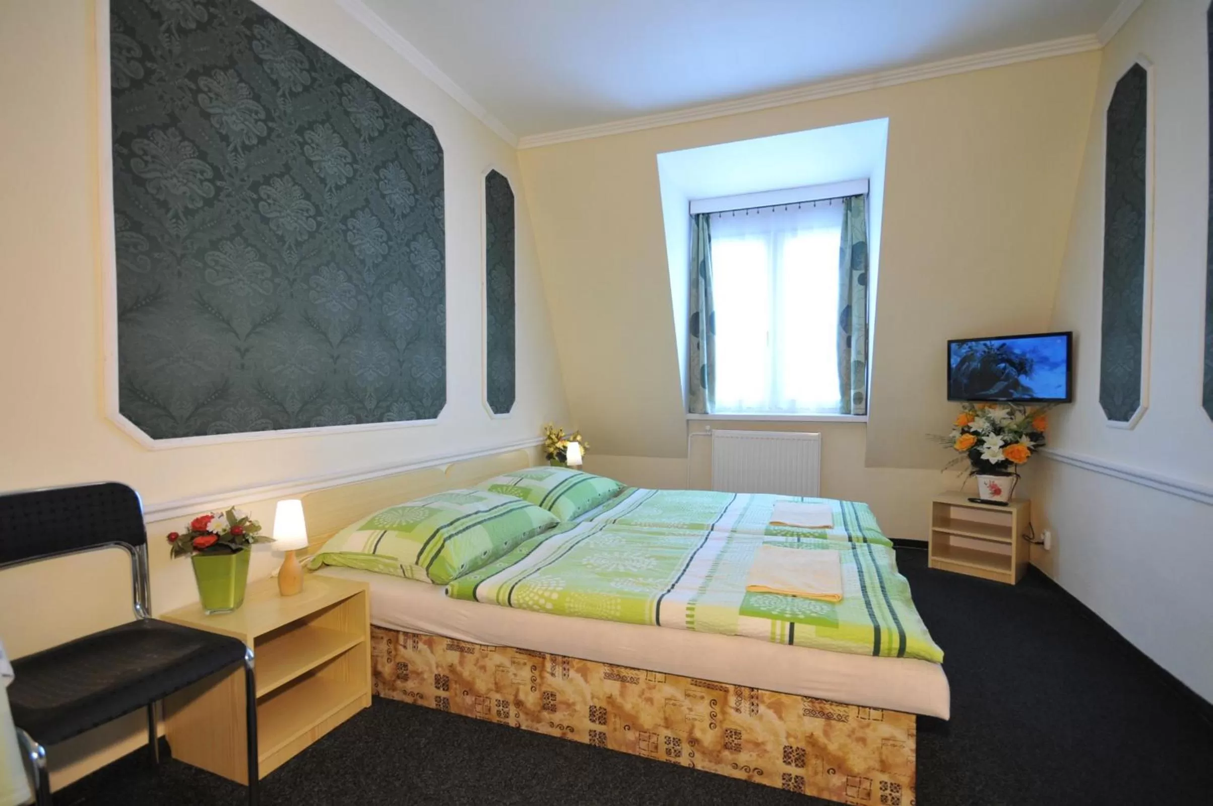 Mountain view, Bed in Simple Pension Velický Zámoček