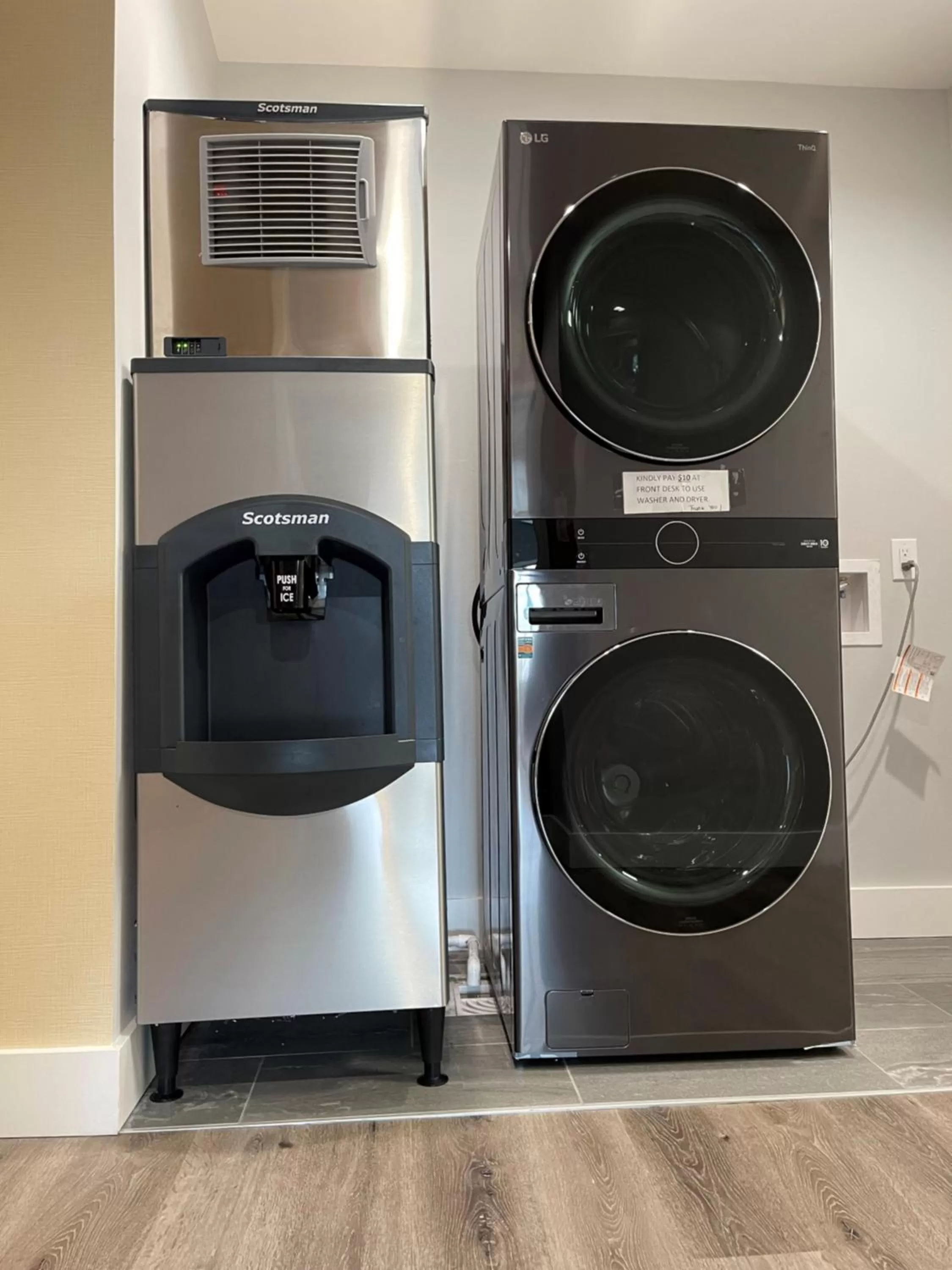 vending machine in Palace Inn Blue Houston East Beltway 8