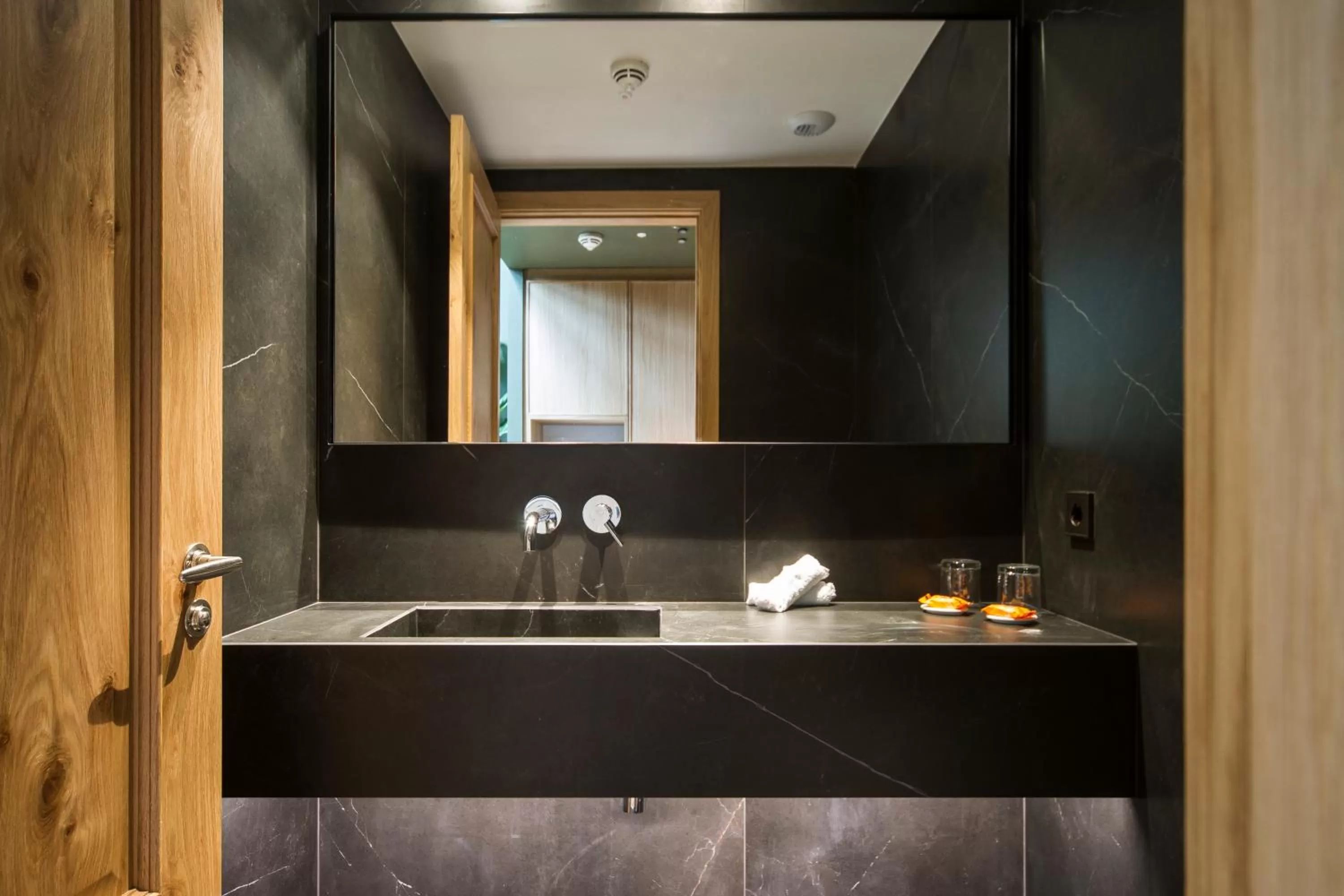 Toilet in Hotel Arbaso