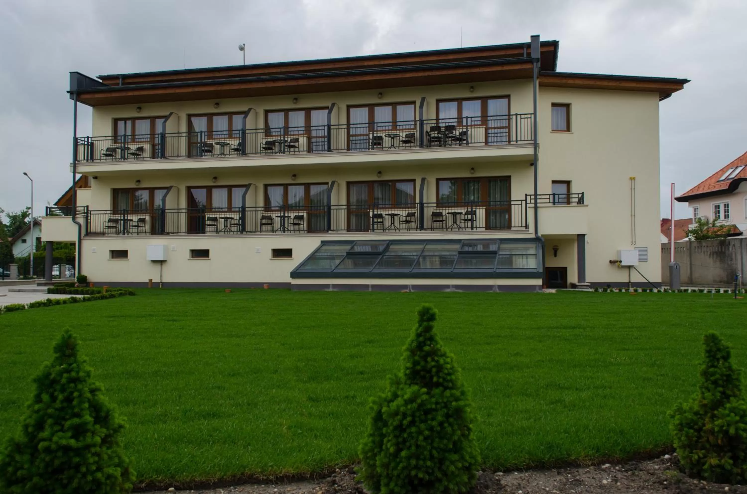Facade/entrance in Simbad Hotel & Bar Superior