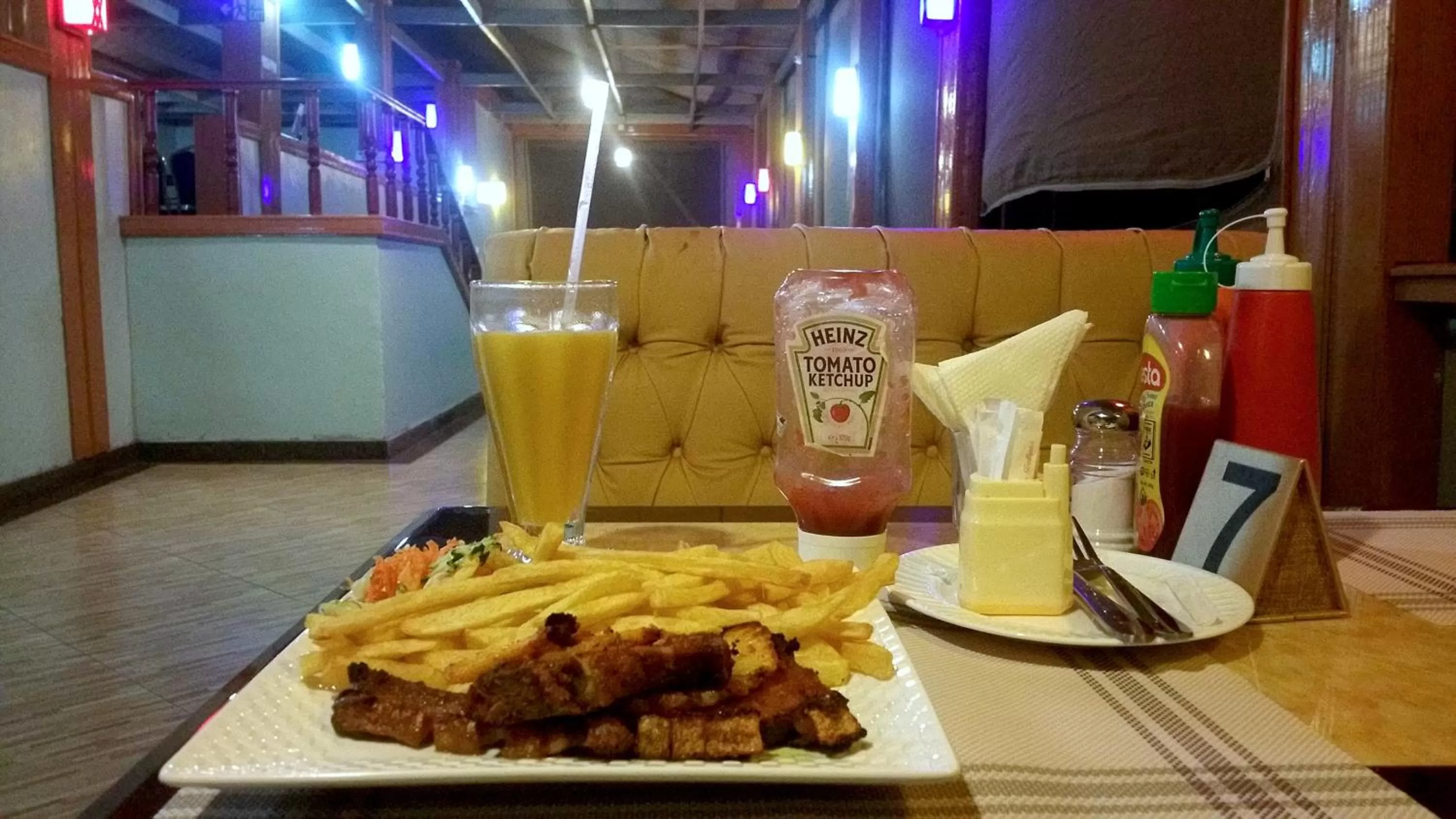 Food and drinks in Milimani Beach Resort