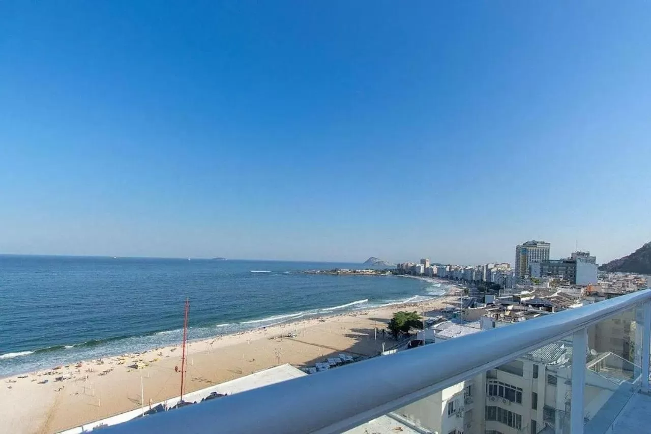 Flat Praia de Copacabana - Pé na Areia