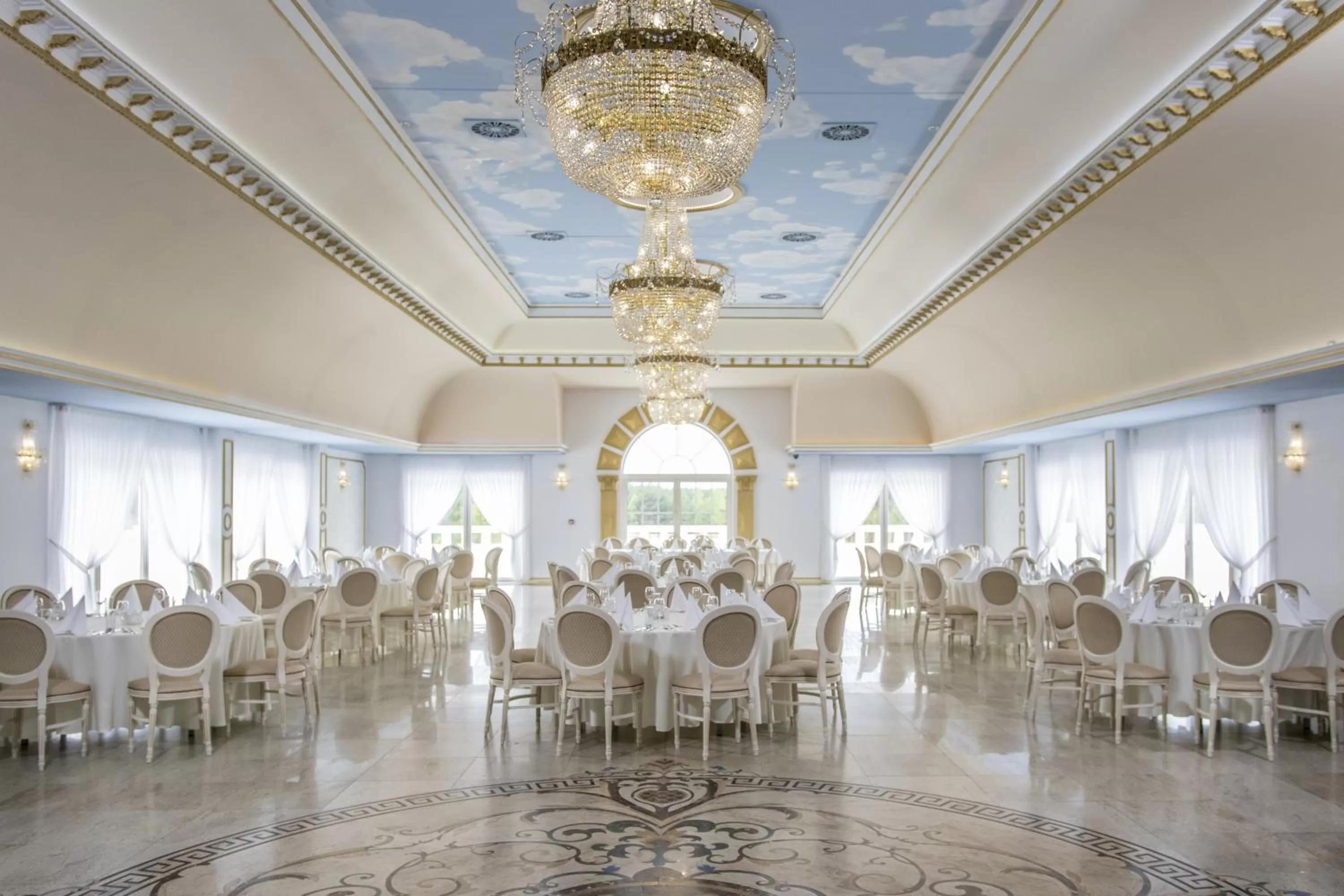 Banquet/Function facilities in Hotel Kiston