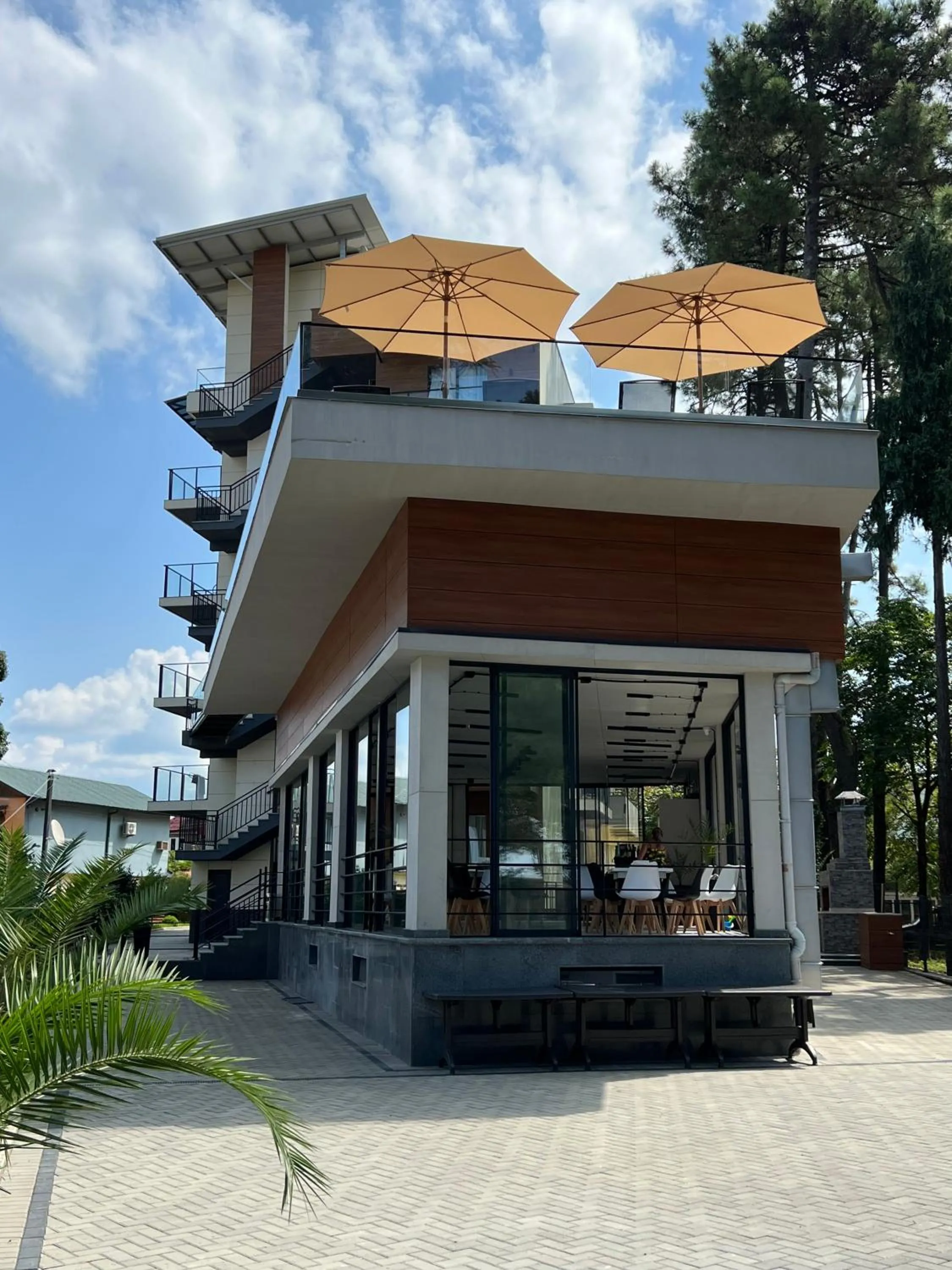 Restaurant/places to eat in Ritsa Resort