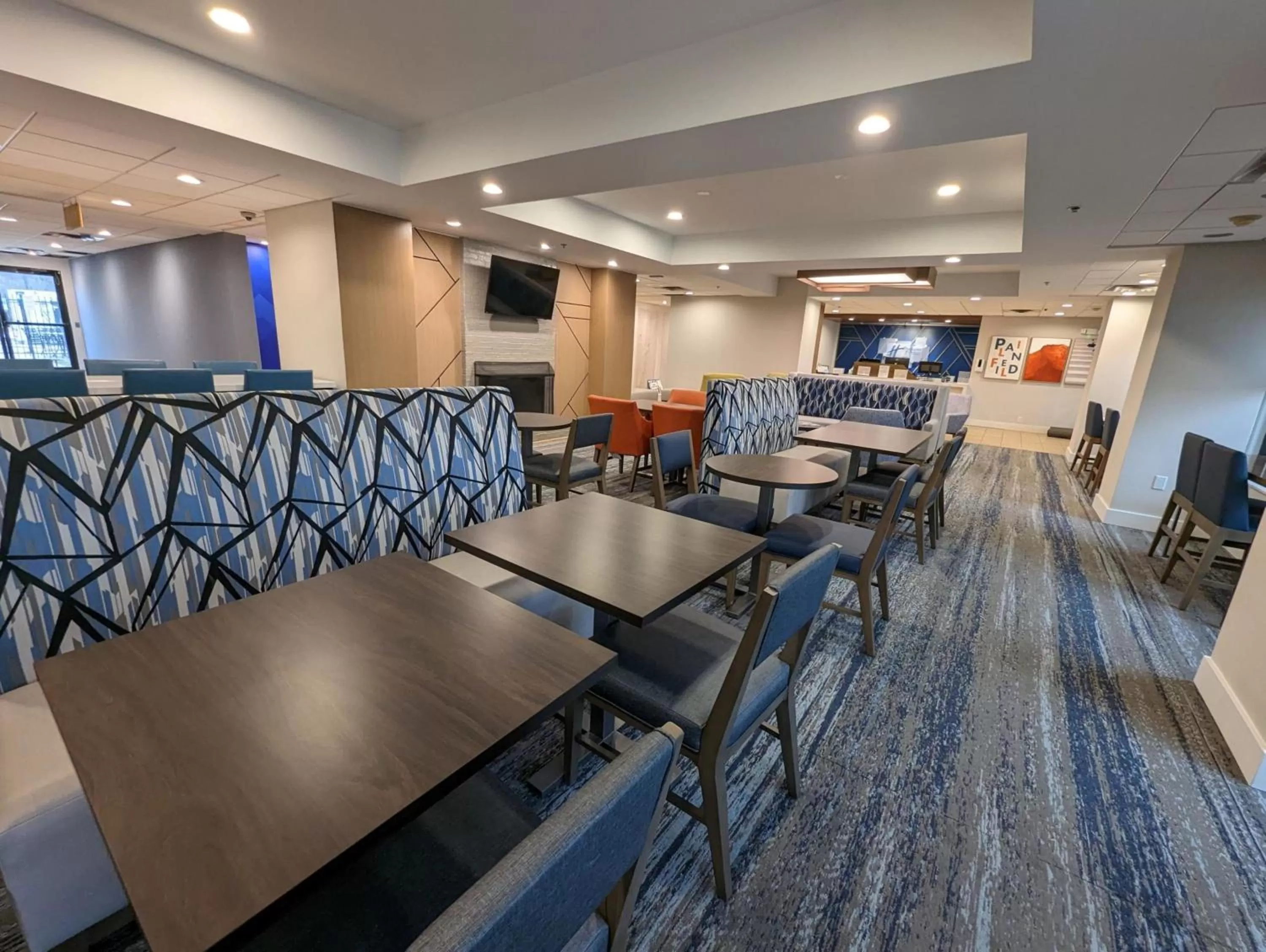 Property building in Holiday Inn Express Indianapolis Airport by IHG