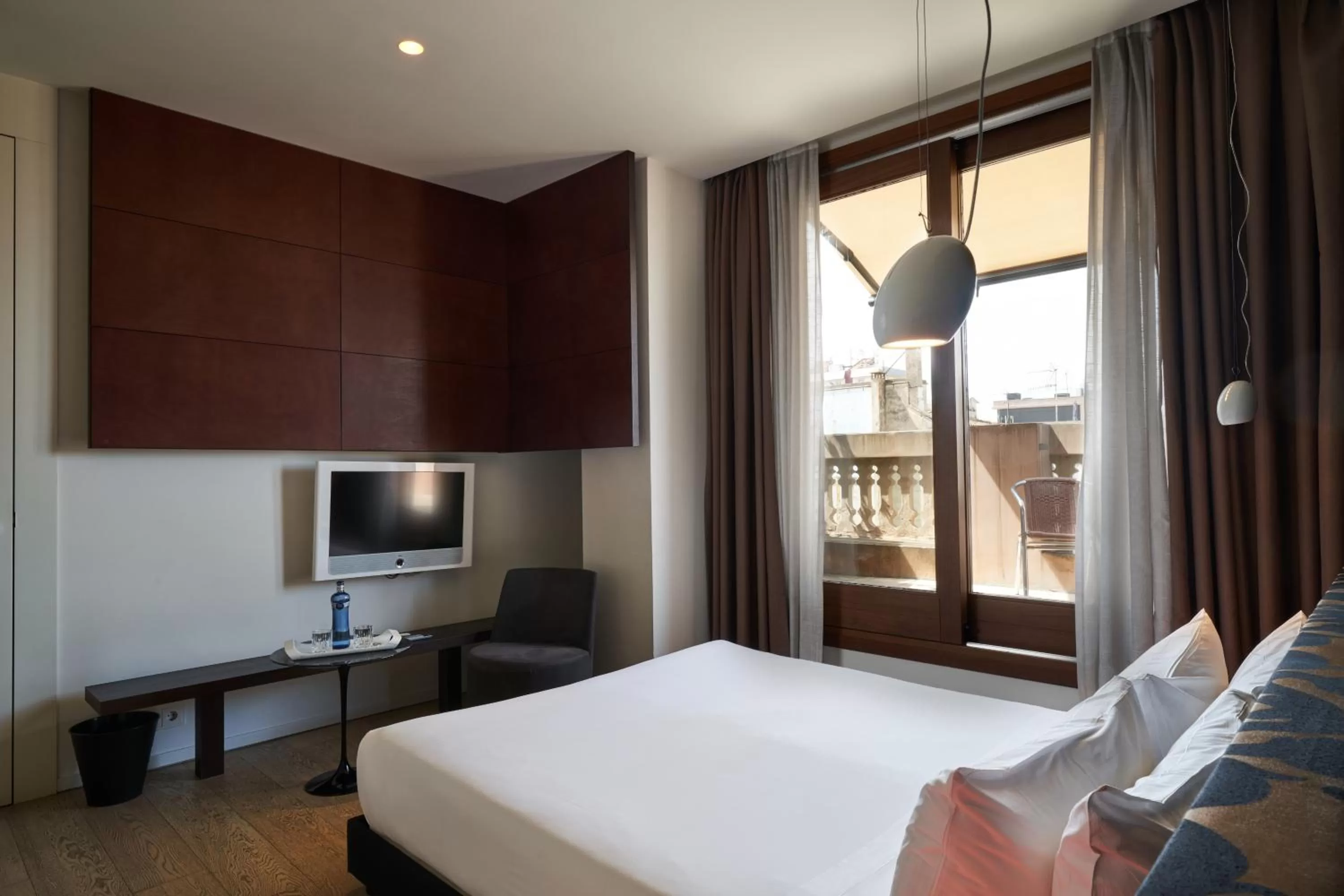 Bedroom, Bed in Mercer Casa Torner i Güell