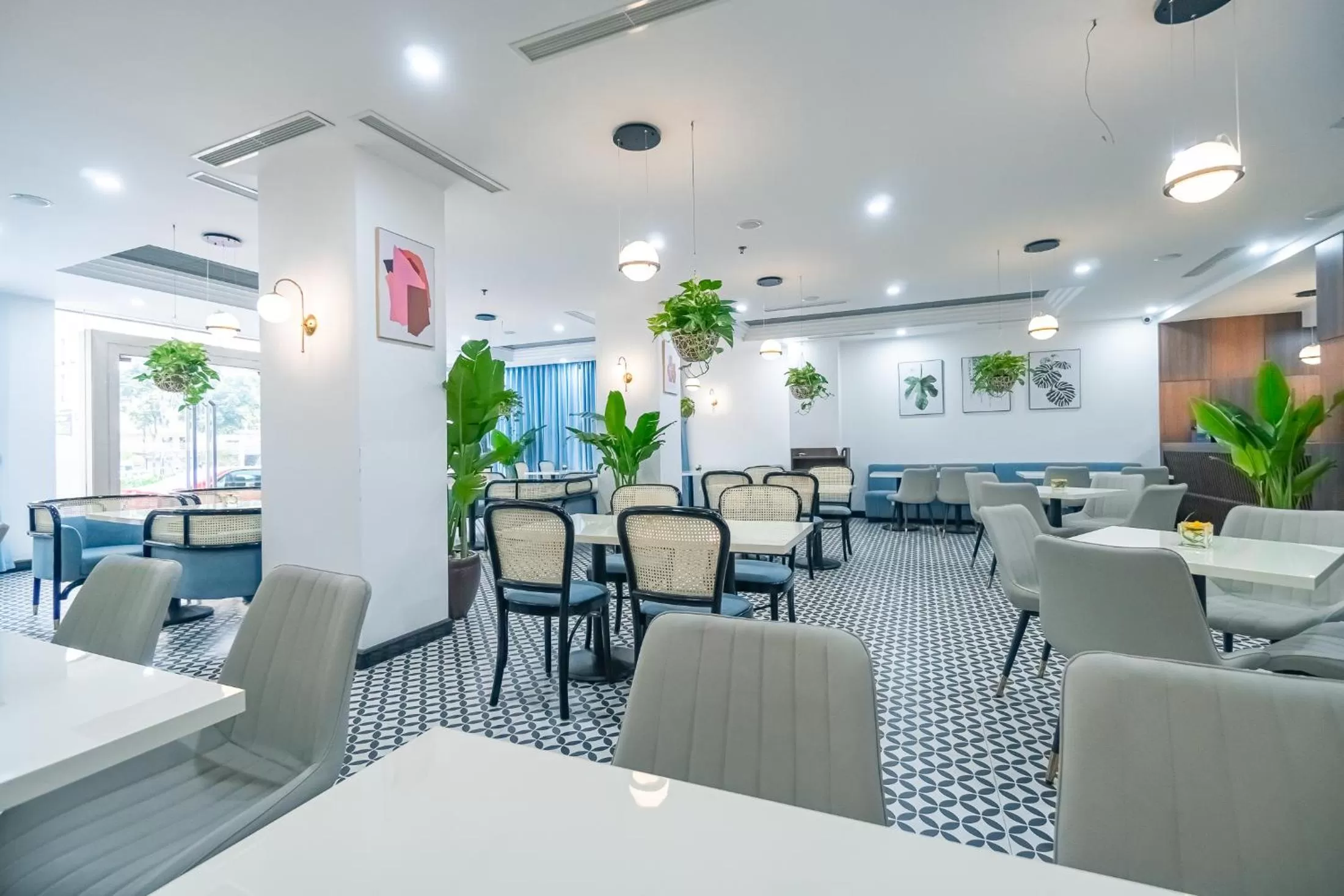 Restaurant/places to eat in Bao Son International Hotel