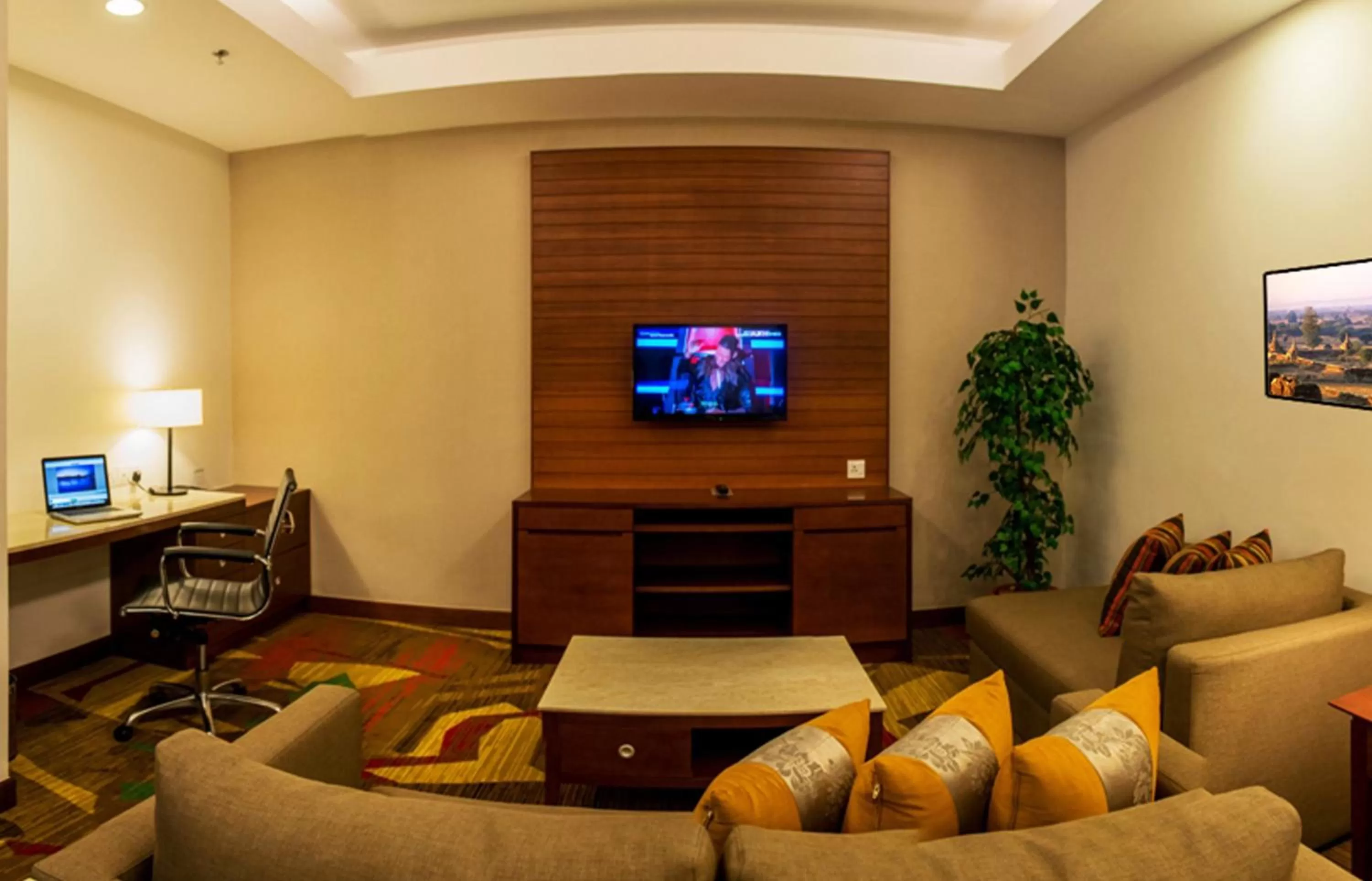 Lounge or bar in Summit Parkview Yangon