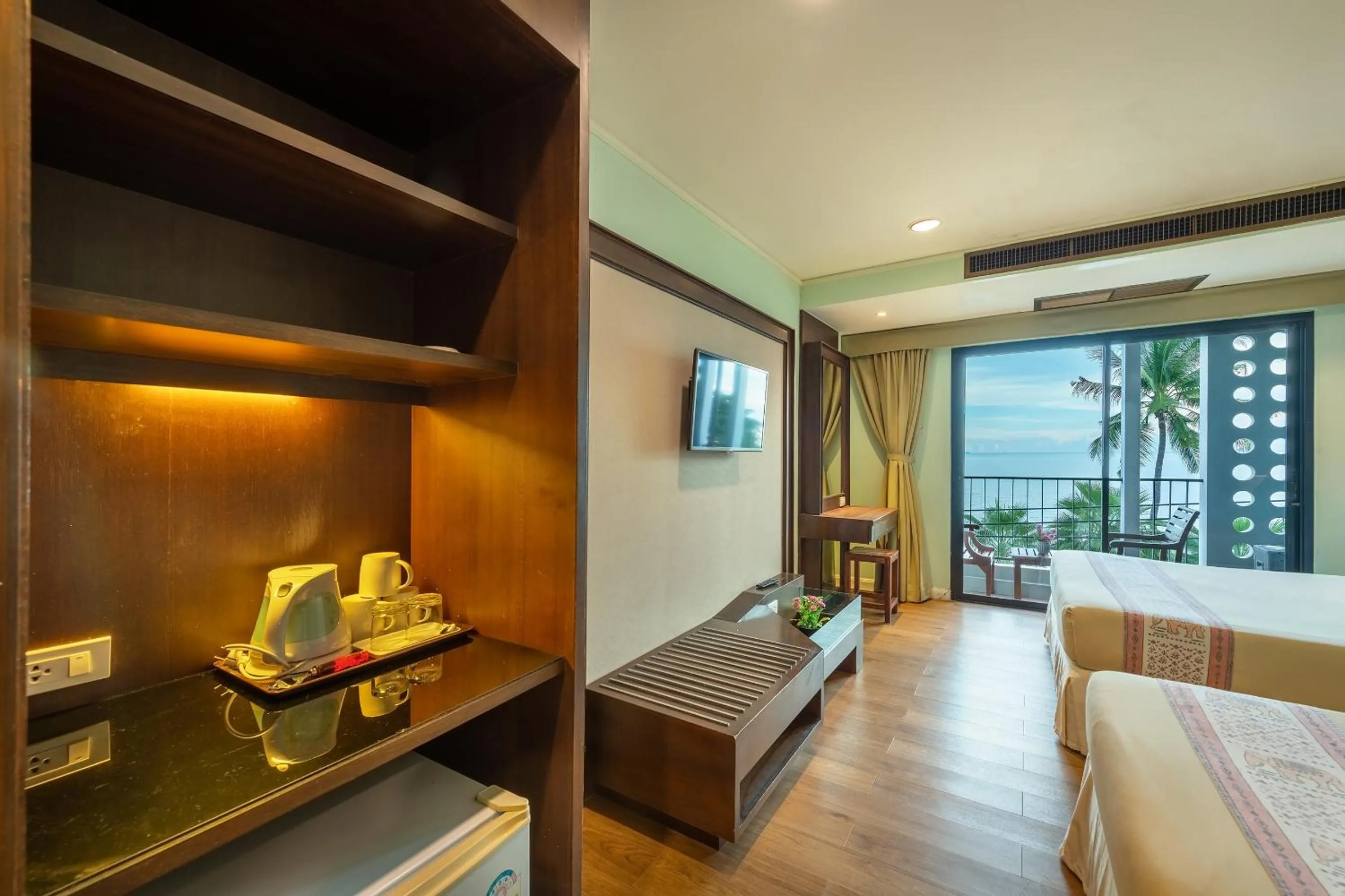 Other, Bed in The Jomtien Twelve