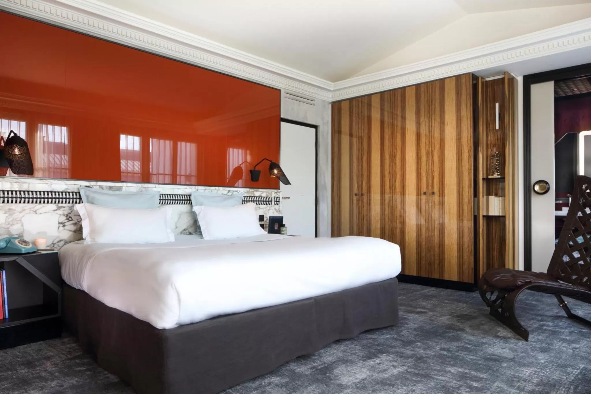 Bedroom, Bed in Hotel Les Bains Paris