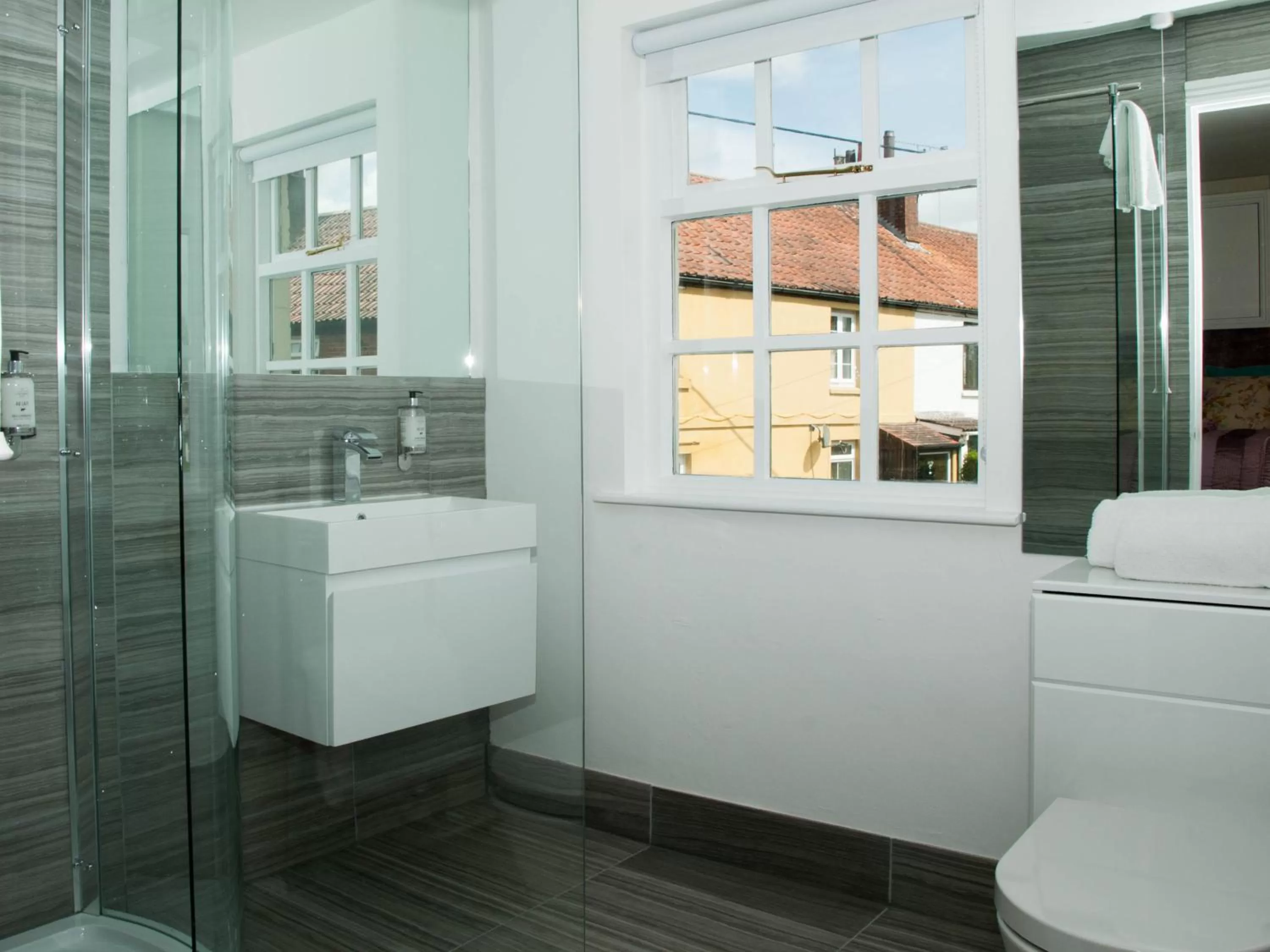 Bathroom in The Angel Inn