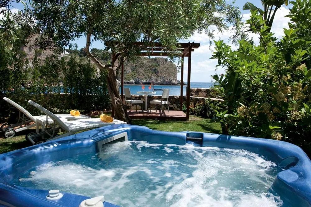 Hot Tub in La Plage Resort