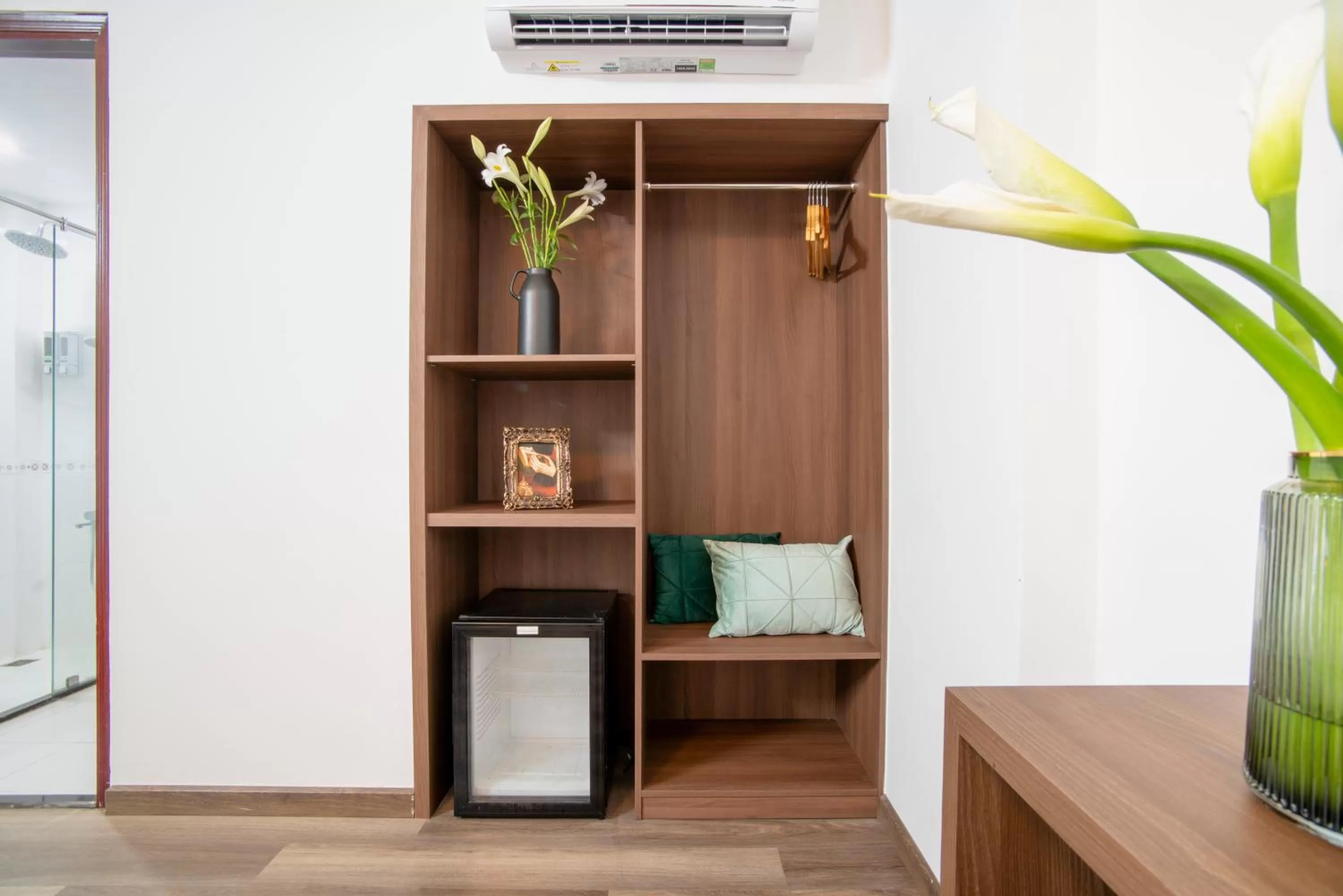 wardrobe in SAZI BEN THANH Hotel HCM