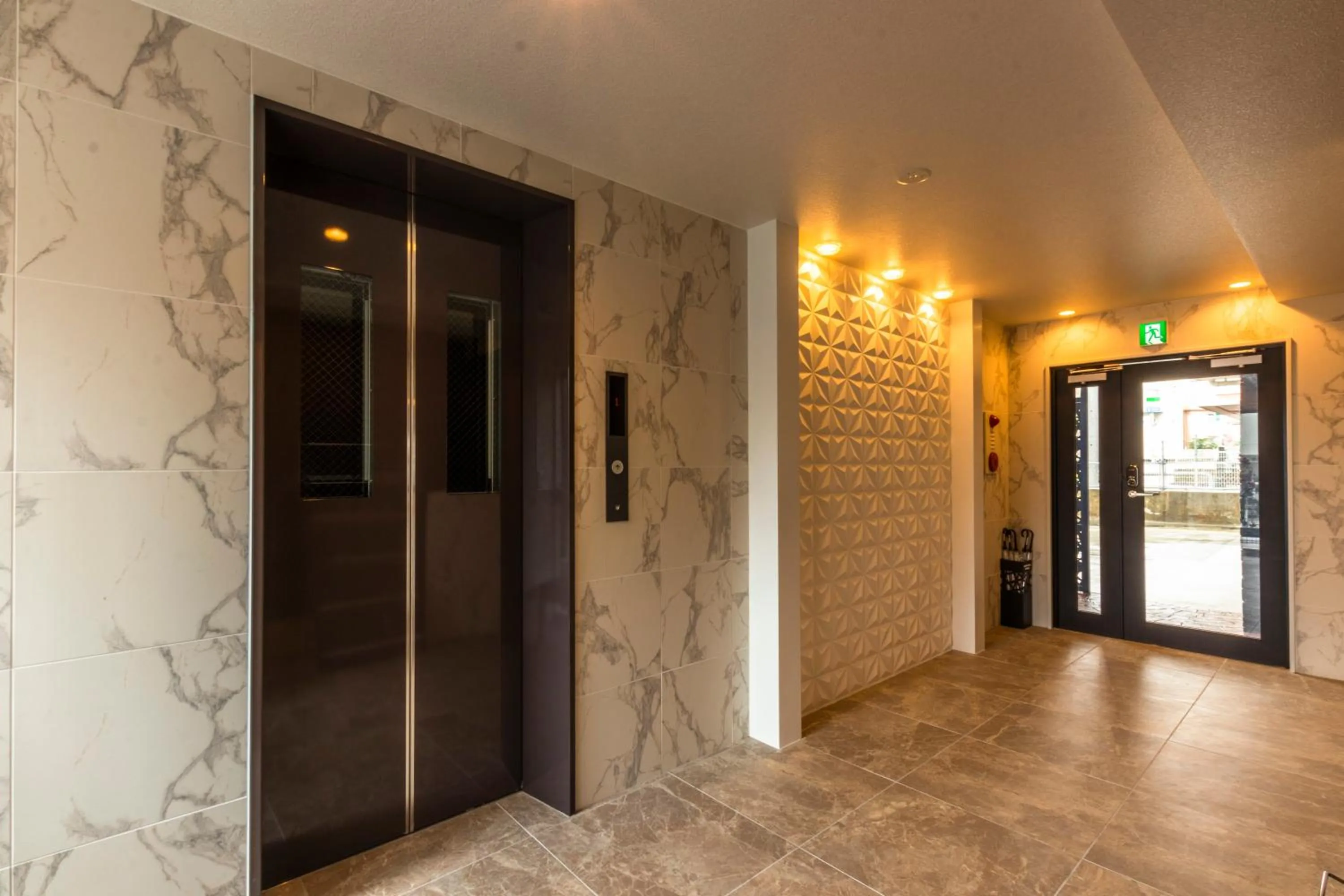 elevator in Cozy Stay in Naha