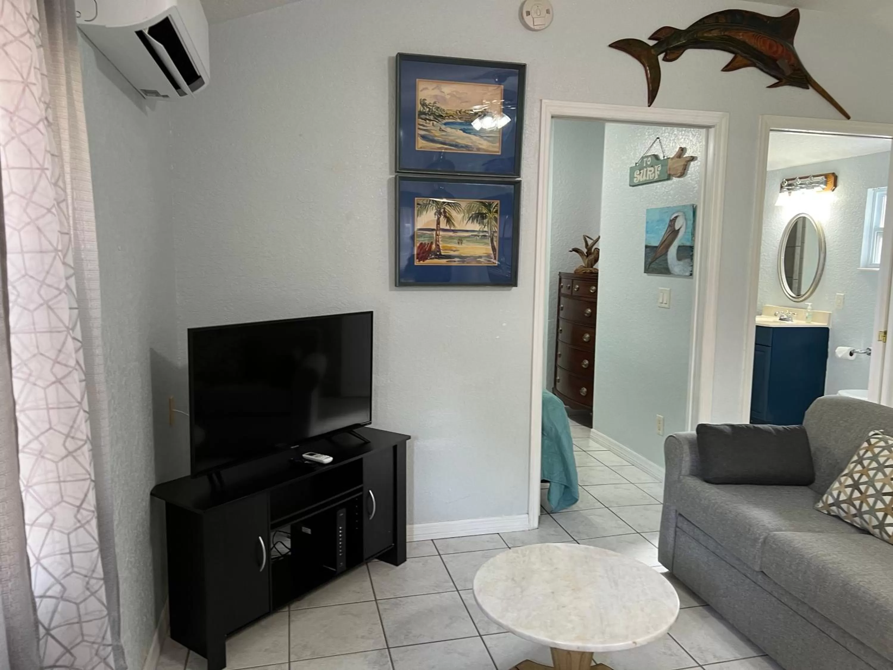 TV and multimedia in Nature Coast Inn & Cottages