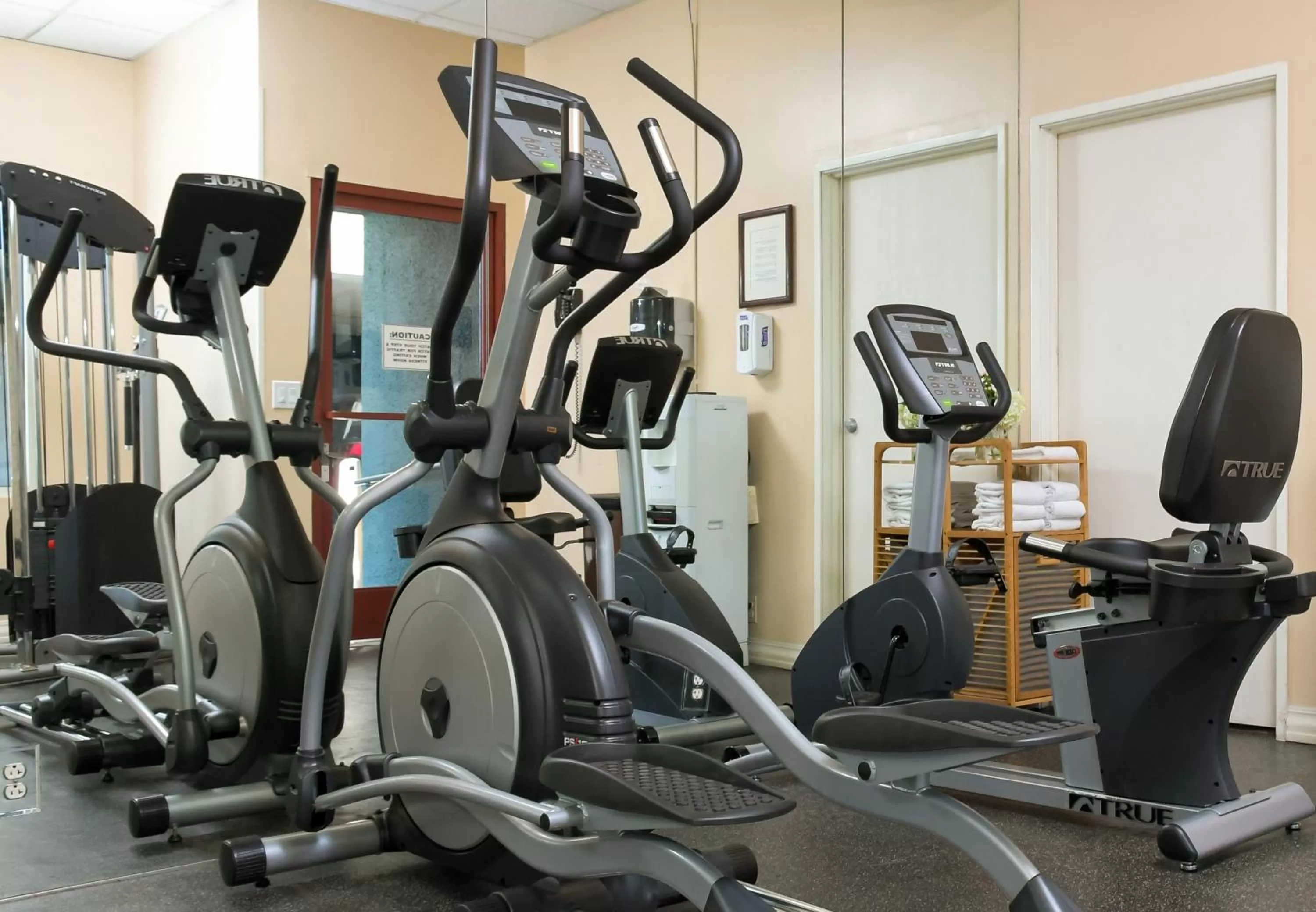 Fitness centre/facilities in Gateway Hotel Santa Monica