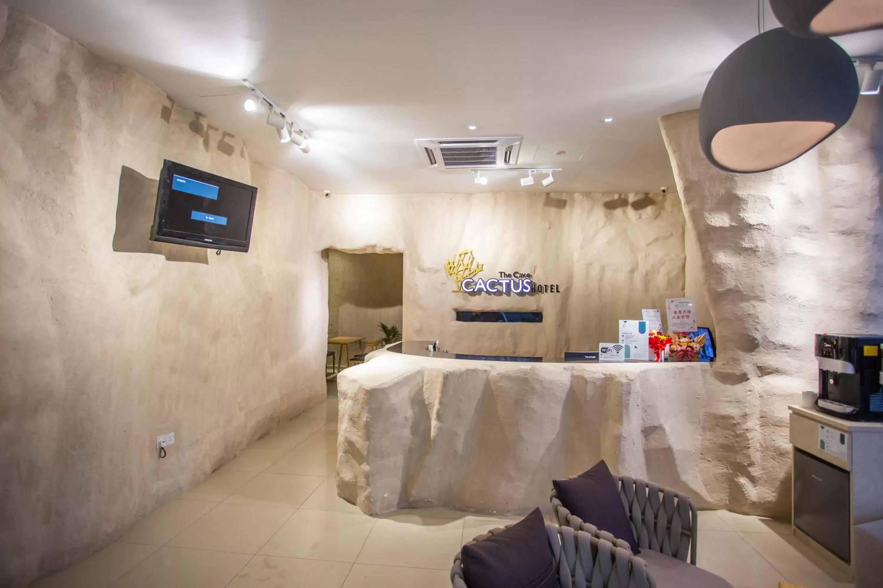 The Cave By Cactus Hotel Skudai